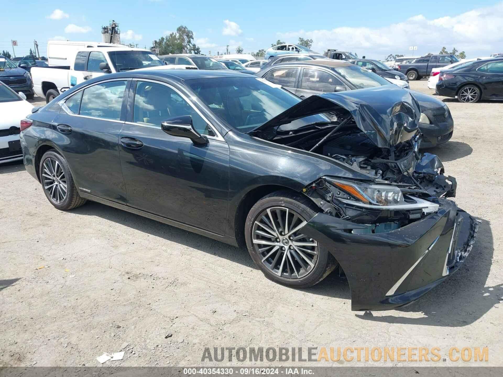 58ADA1C14NU025092 LEXUS ES 300H 2022