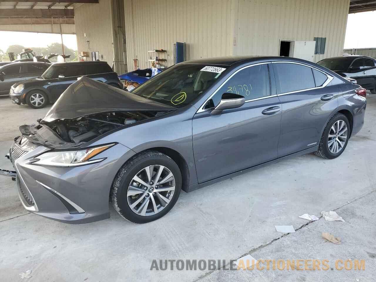 58ADA1C15MU001124 LEXUS ES300 2021