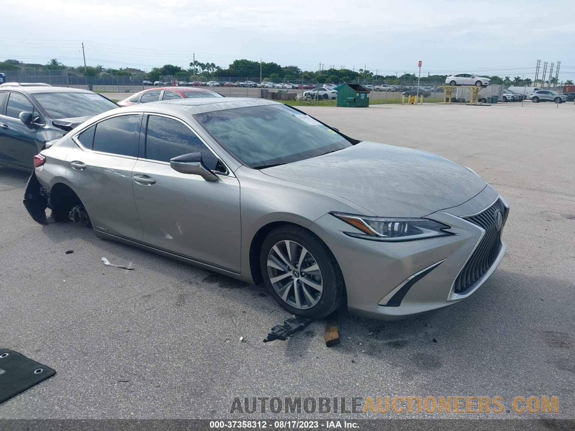 58ADA1C15MU005819 LEXUS ES 2021