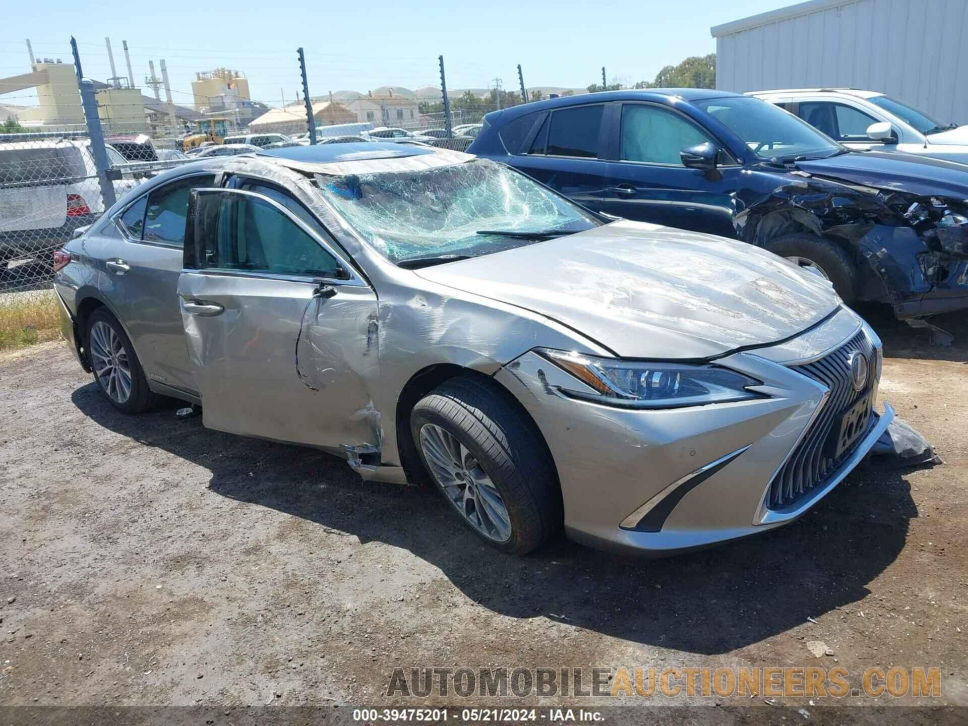 58ADA1C15MU011328 LEXUS ES 300H 2021