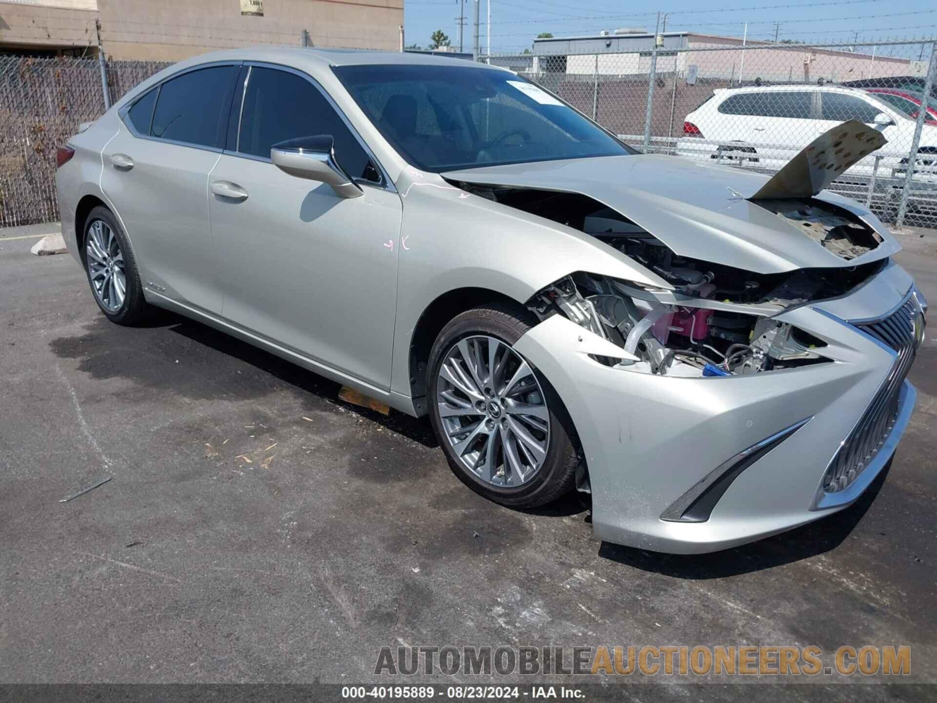 58ADA1C16MU001925 LEXUS ES 300H 2021