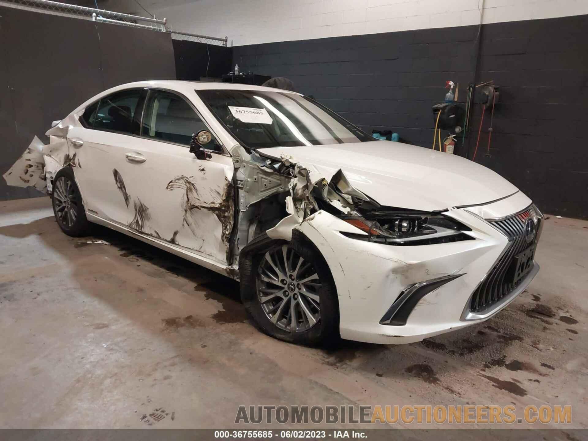 58ADA1C16MU008051 LEXUS ES 2021