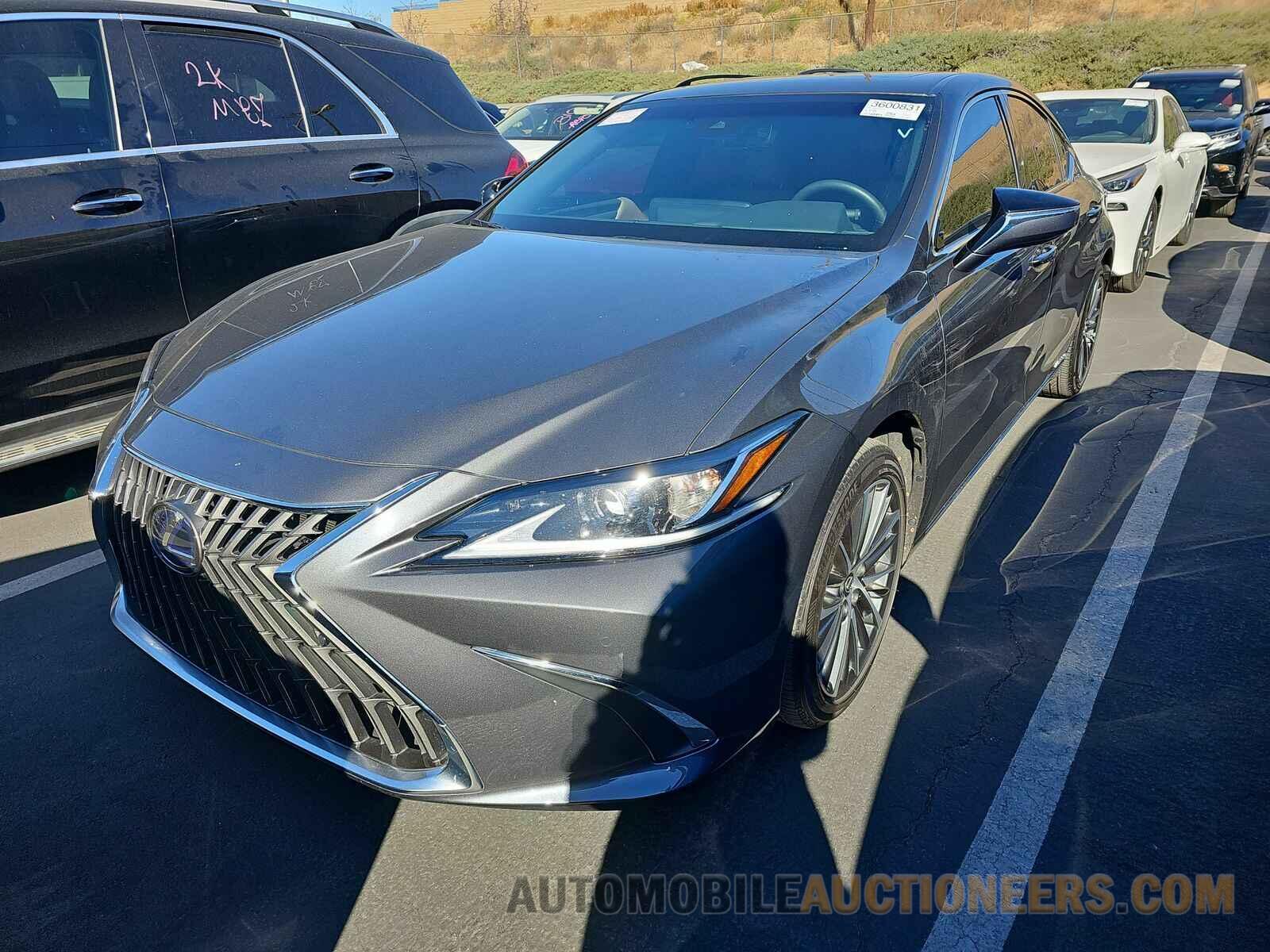 58ADA1C16NU017219 Lexus ES 2022