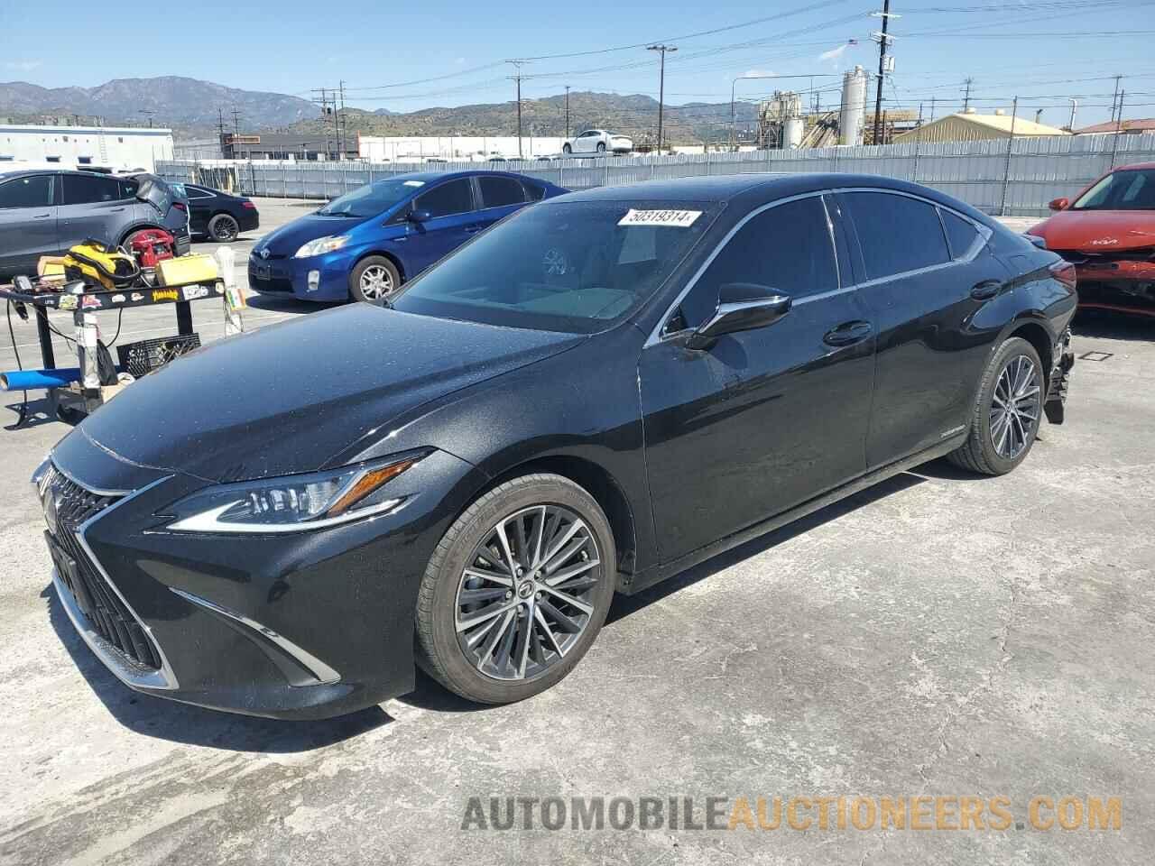 58ADA1C16NU018810 LEXUS ES300 2022