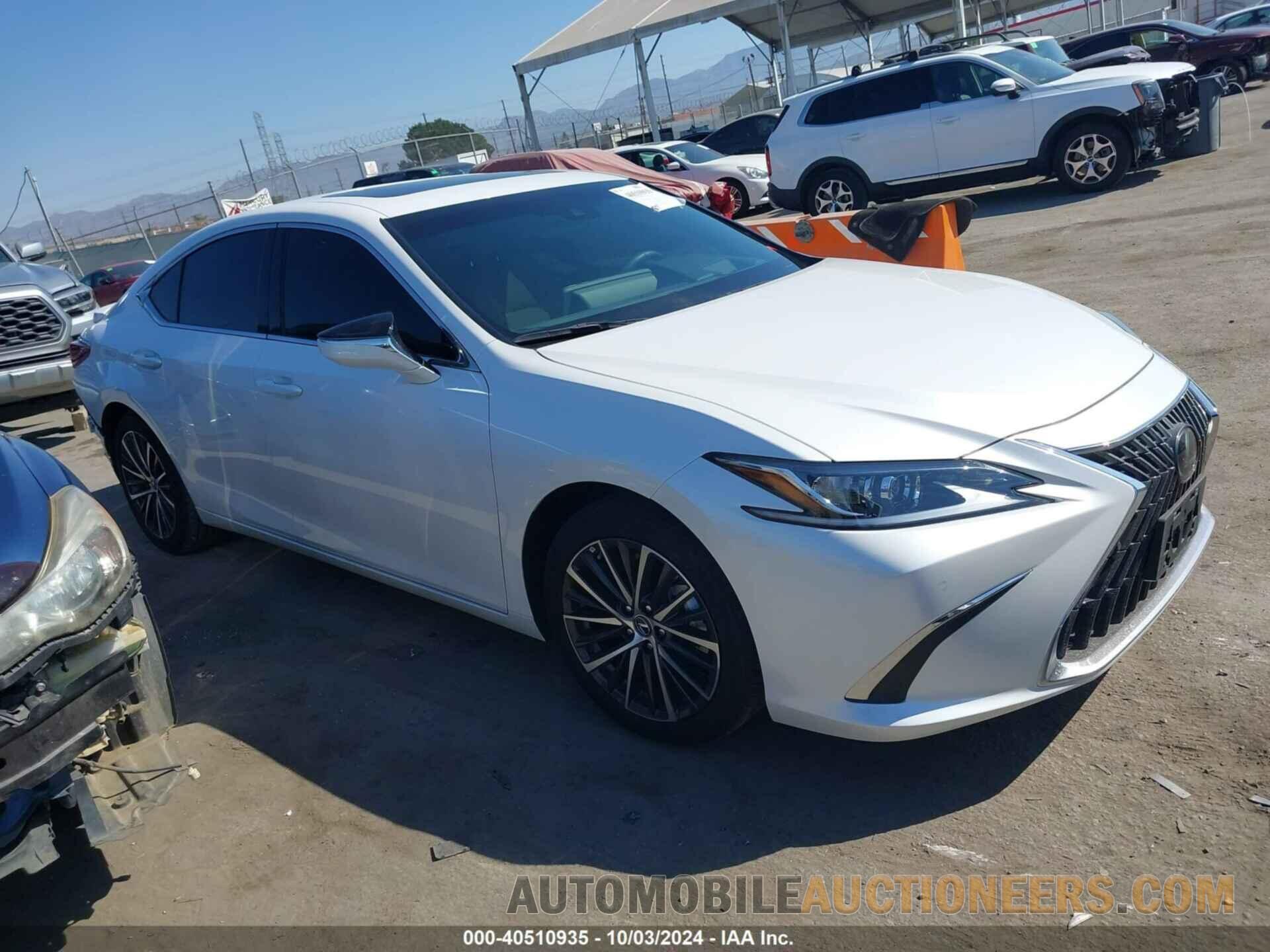 58ADA1C16RU054017 LEXUS ES 300H 2024