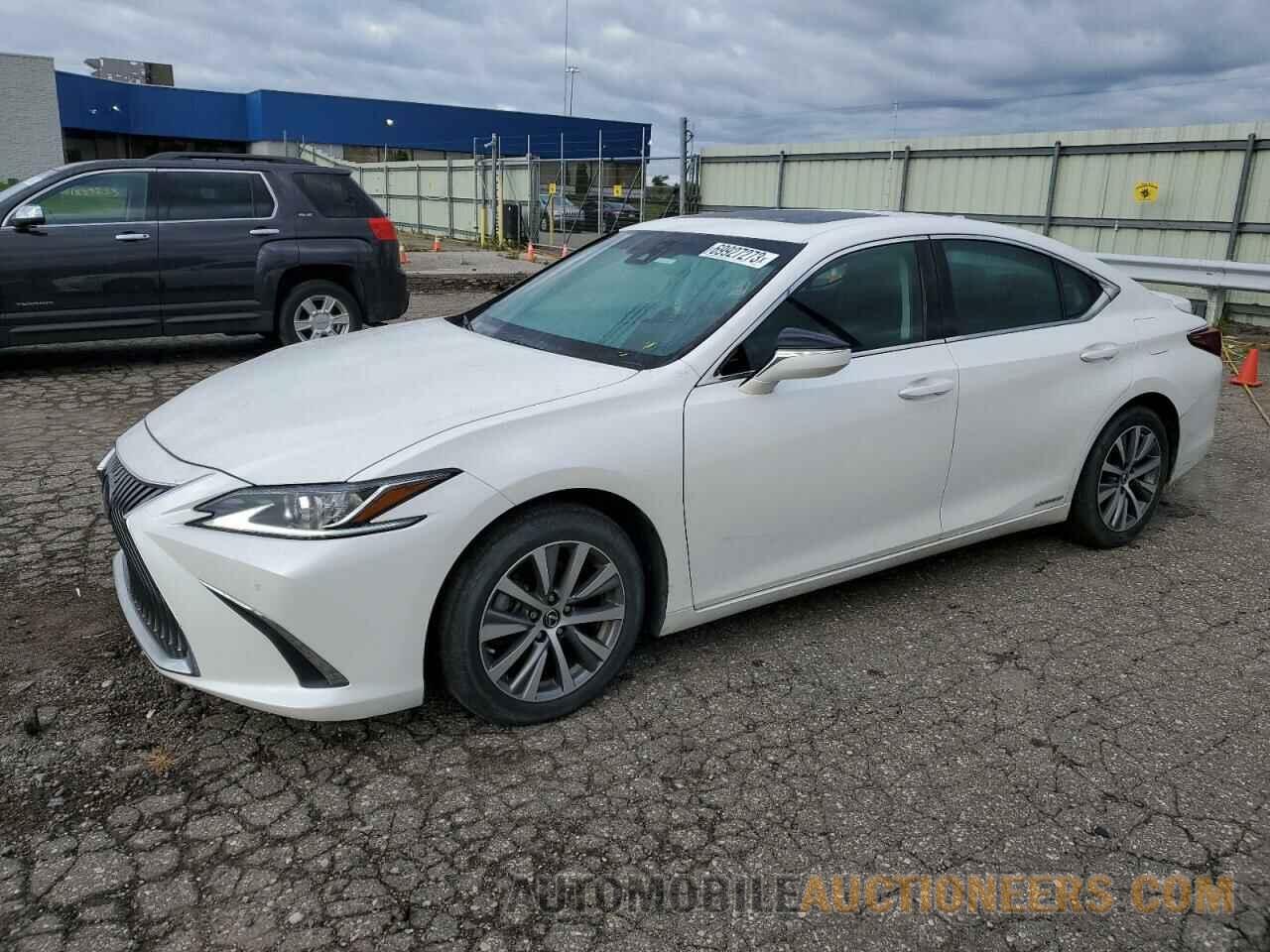 58ADA1C17MU004574 LEXUS ES300 2021