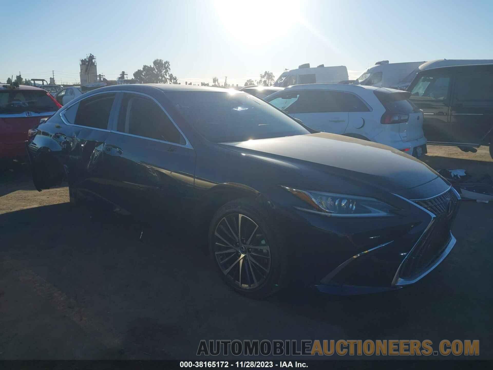 58ADA1C17PU035263 LEXUS ES 300H 2023