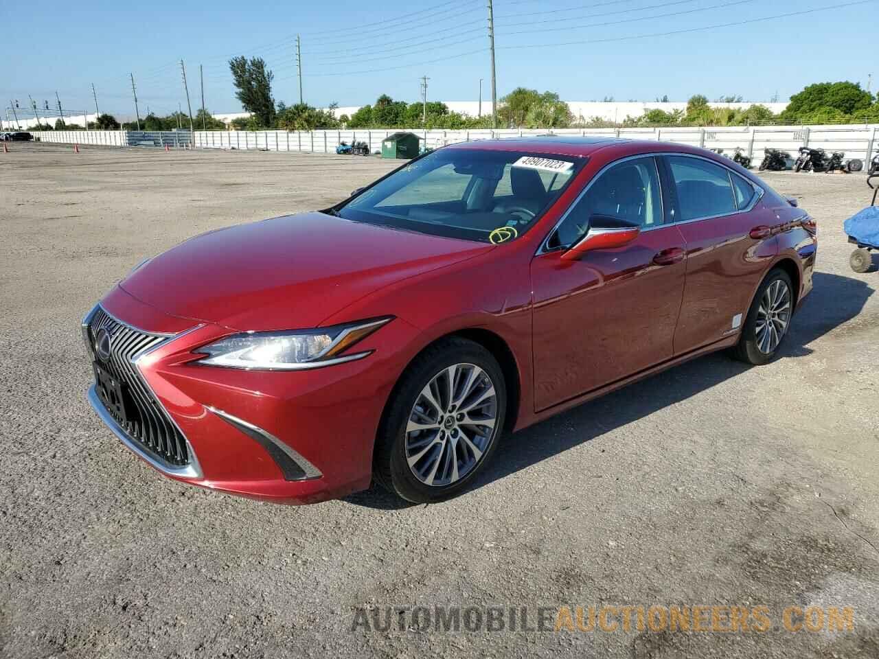 58ADA1C18MU010853 LEXUS ES300 2021