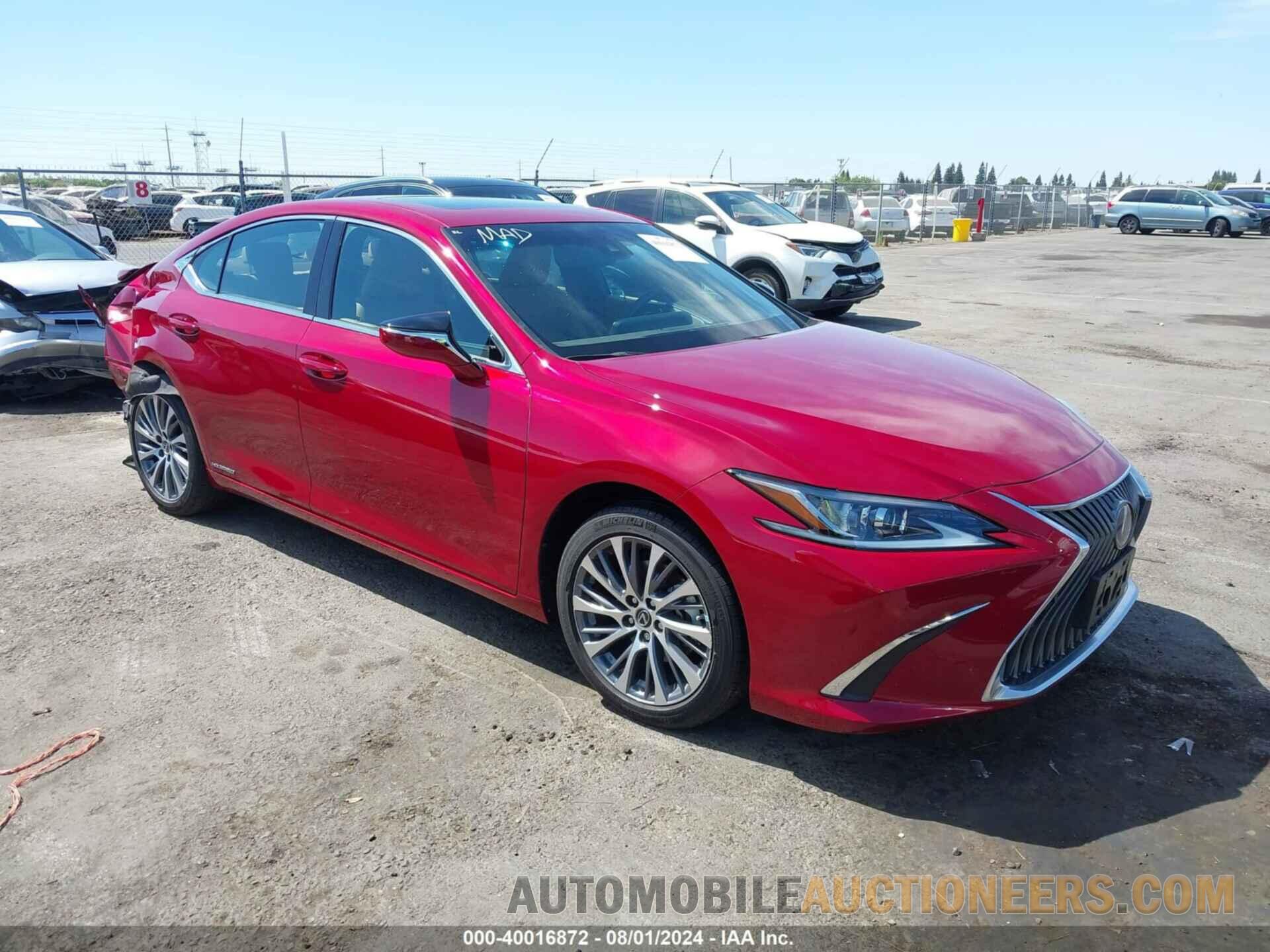 58ADA1C18MU012179 LEXUS ES 300H 2021