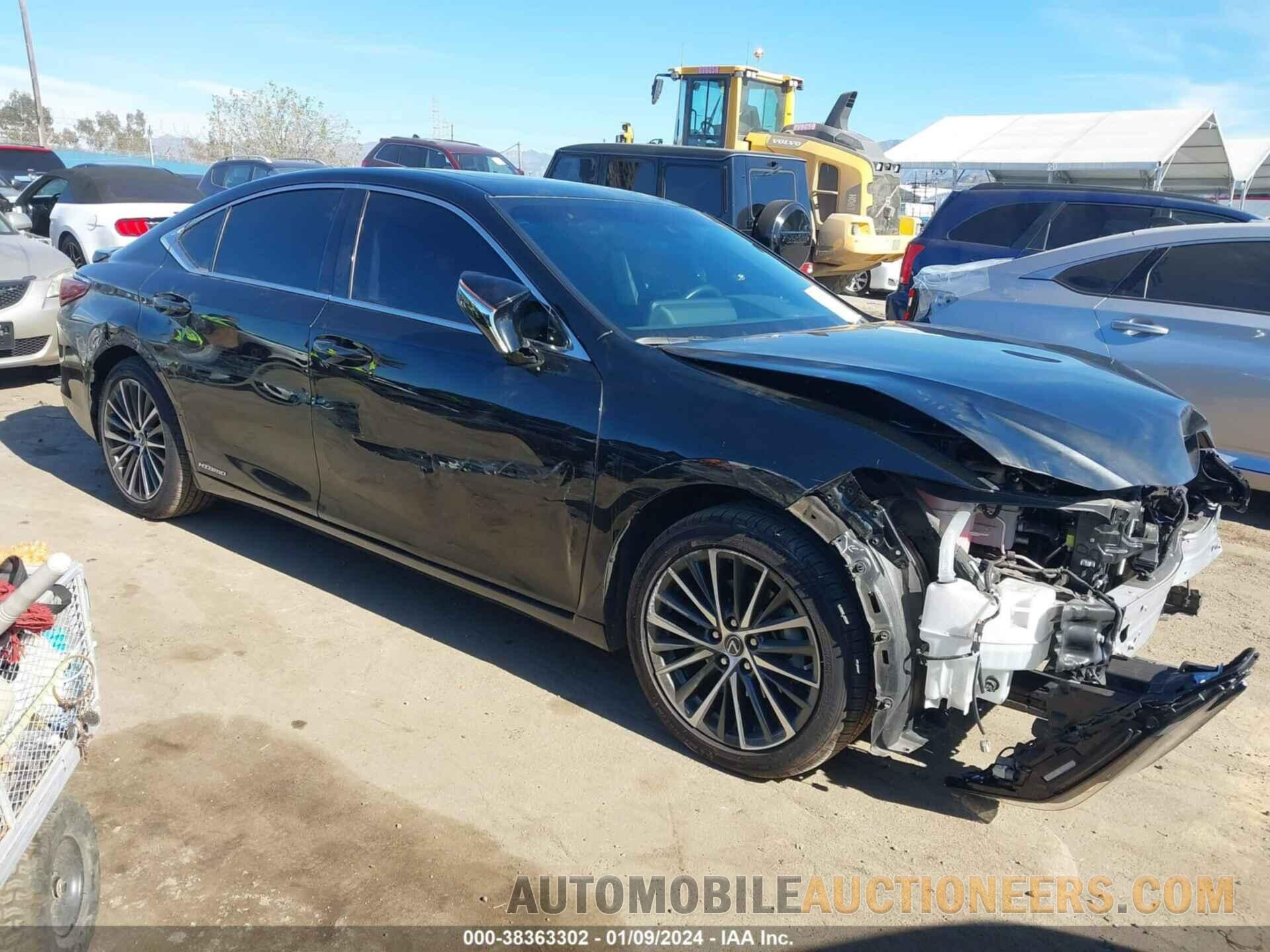 58ADA1C18NU021692 LEXUS ES 300H 2022