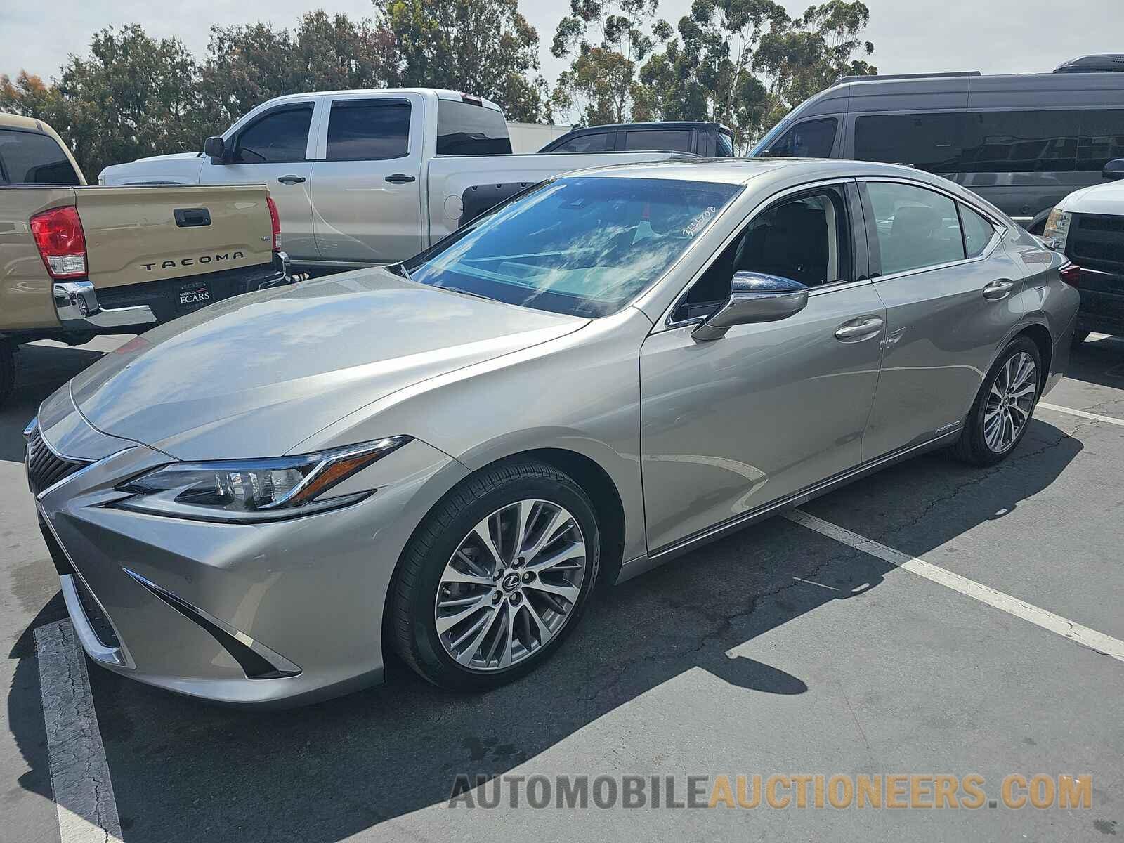 58ADA1C19MU005290 Lexus ES 2021