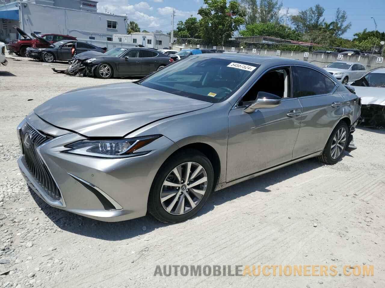 58ADA1C19MU010733 LEXUS ES300 2021