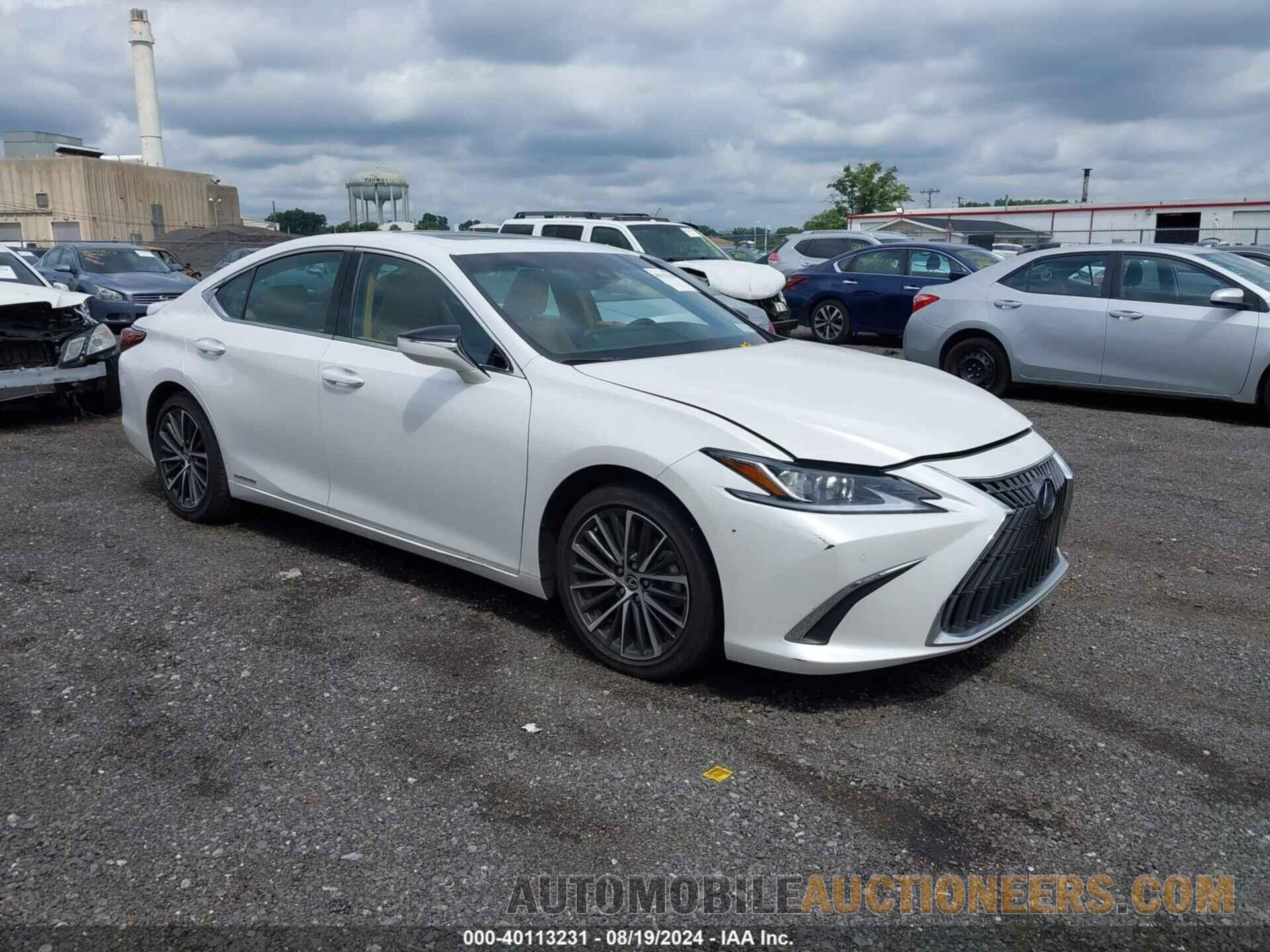 58ADA1C19NU026352 LEXUS ES 300H 2022