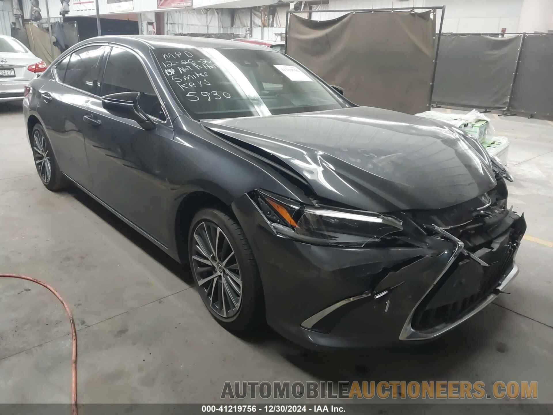 58ADA1C19PU035930 LEXUS ES 300H 2023