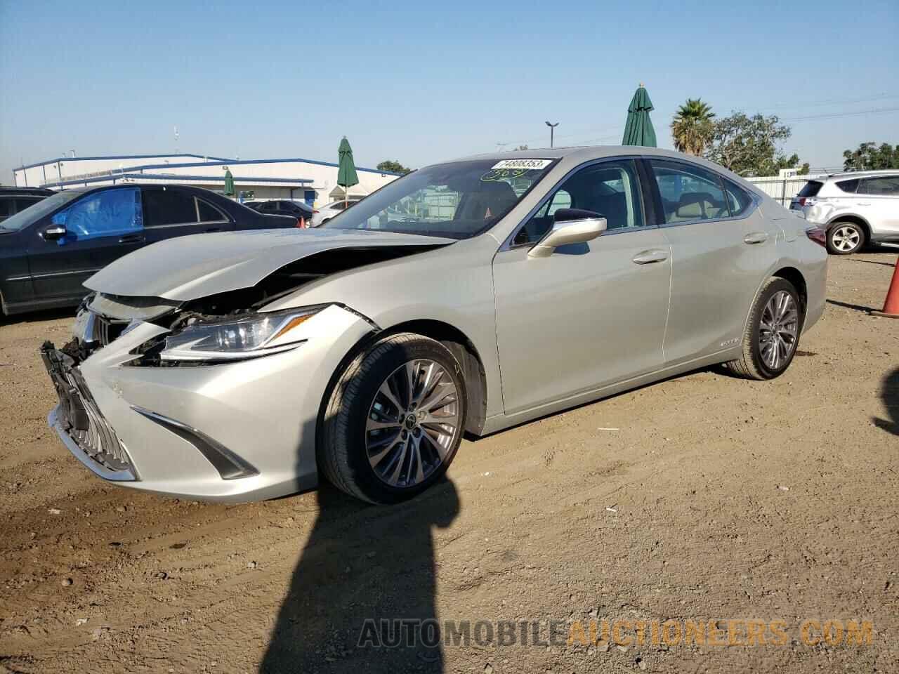 58ADA1C1XMU002673 LEXUS ES300 2021