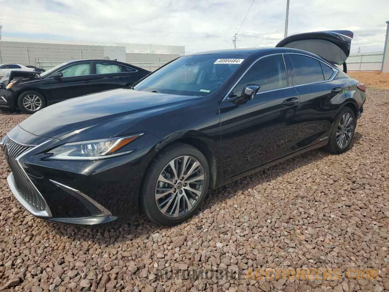 58ADA1C1XMU013091 LEXUS ES300 2021