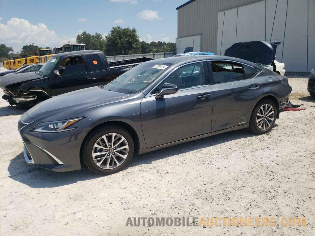 58ADA1C1XNU015232 LEXUS ES300 2022