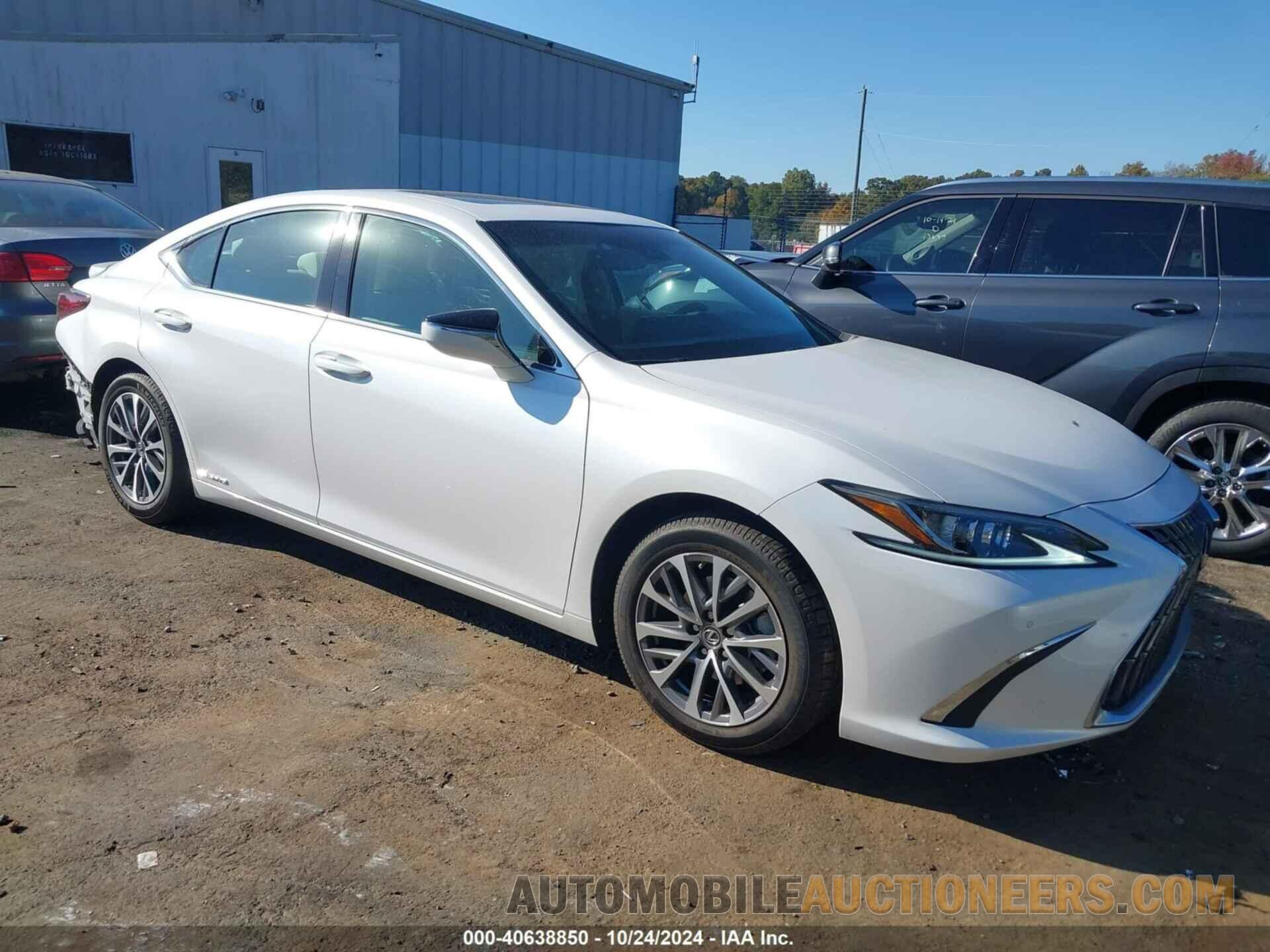 58ADA1C1XNU017546 LEXUS ES 300H 2022