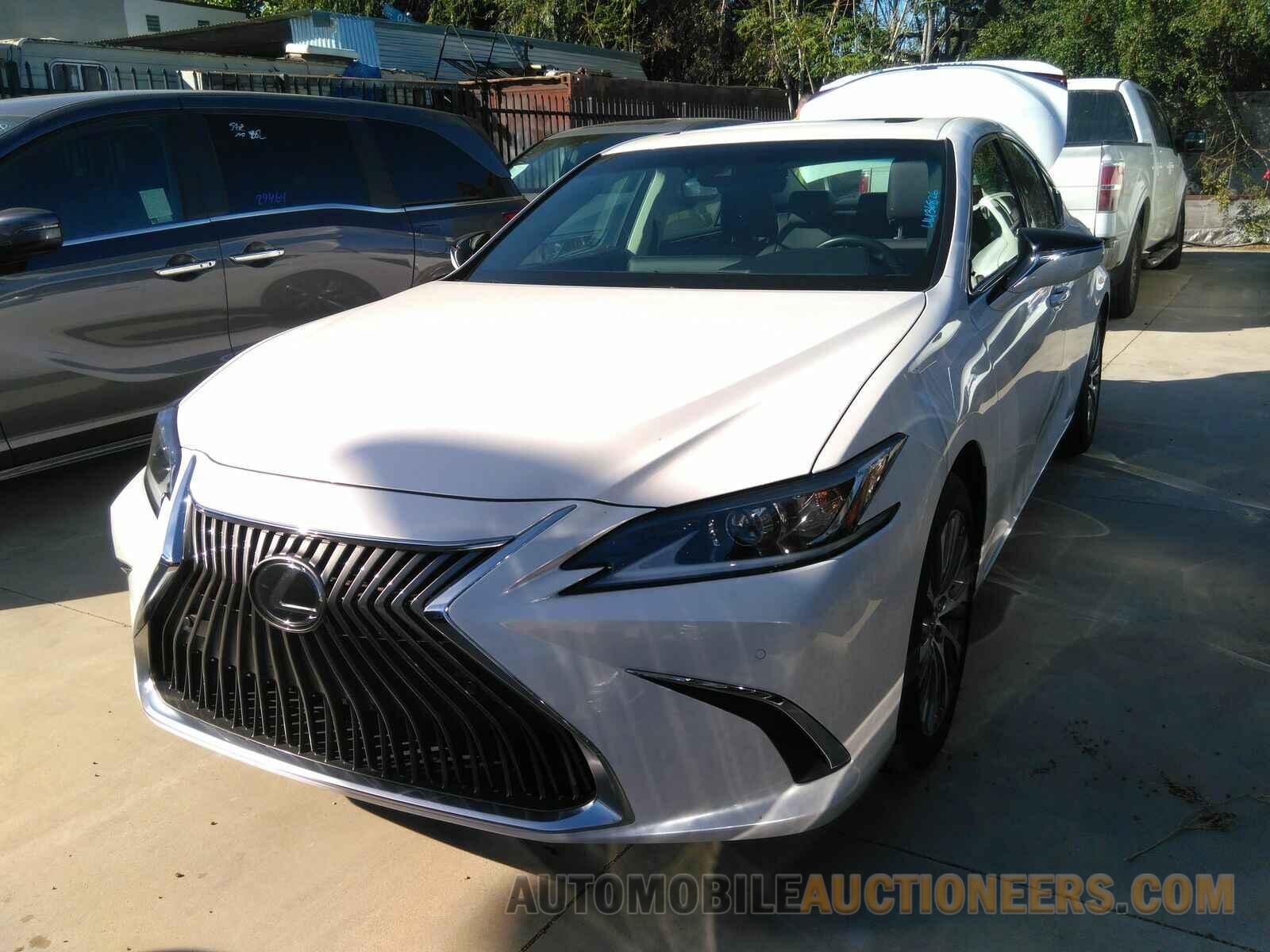 58ADZ1B11MU084951 Lexus ES ES 2021