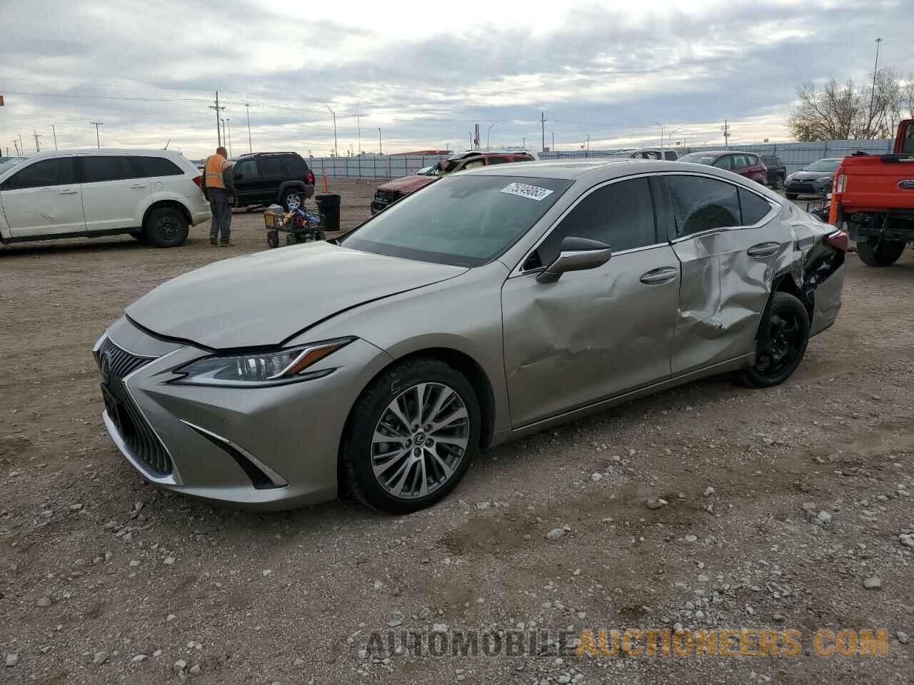 58ADZ1B12LU051617 LEXUS ES350 2020