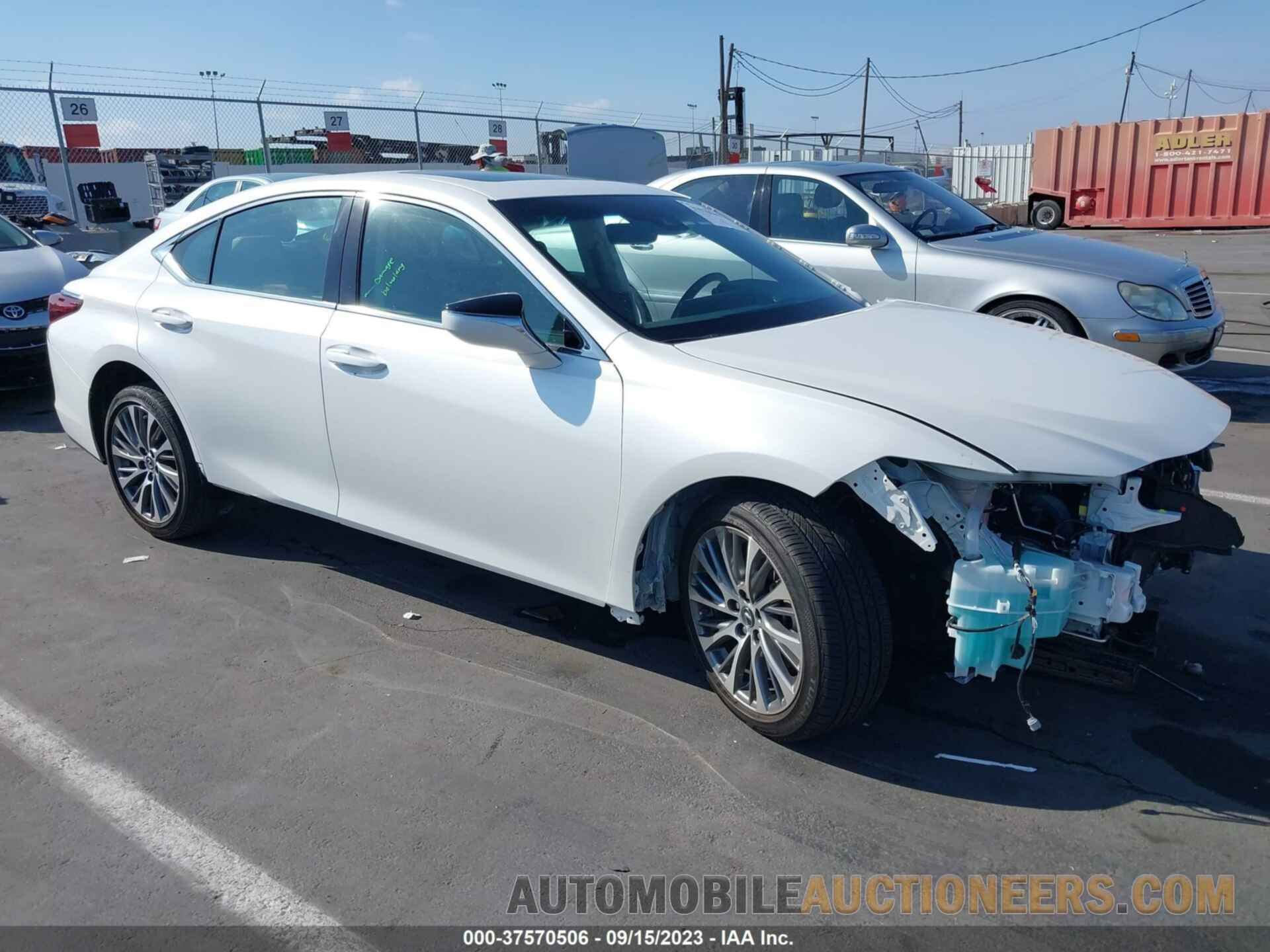 58ADZ1B12LU069910 LEXUS ES 2020