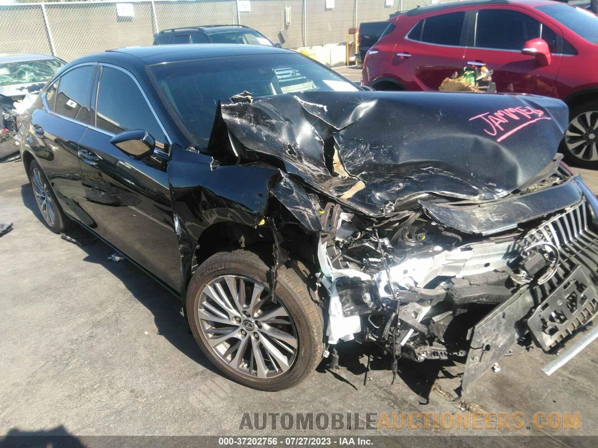 58ADZ1B13LU065140 LEXUS ES 2020