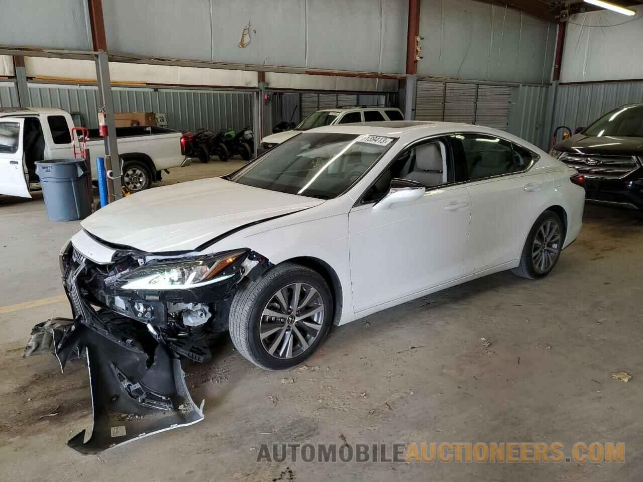 58ADZ1B13LU075926 LEXUS ES350 2020