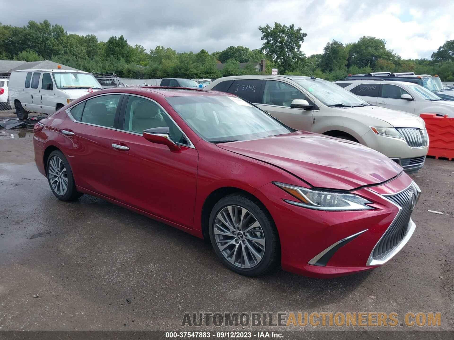 58ADZ1B15LU076558 LEXUS ES 2020