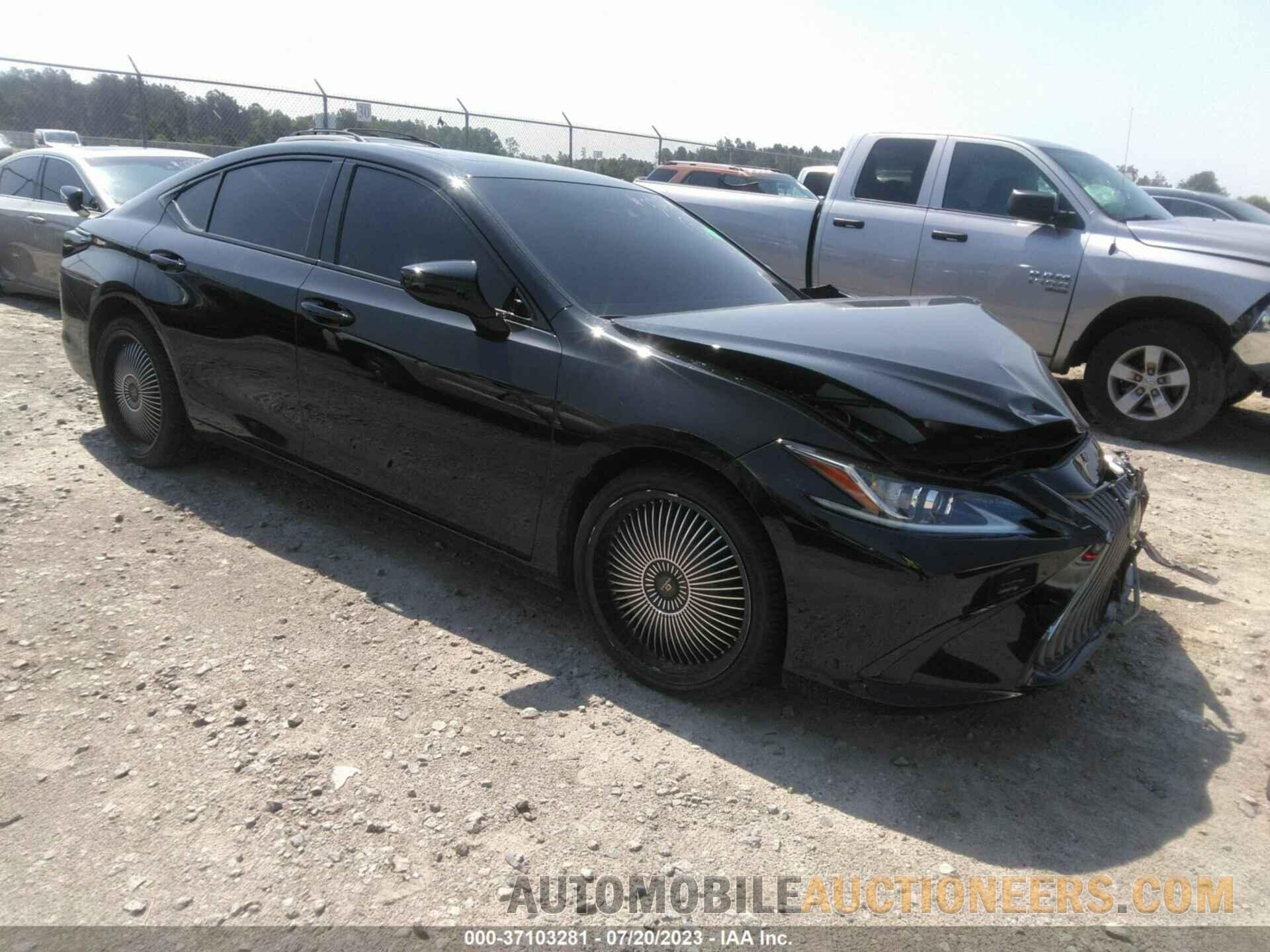 58ADZ1B15LU080710 LEXUS ES 2020