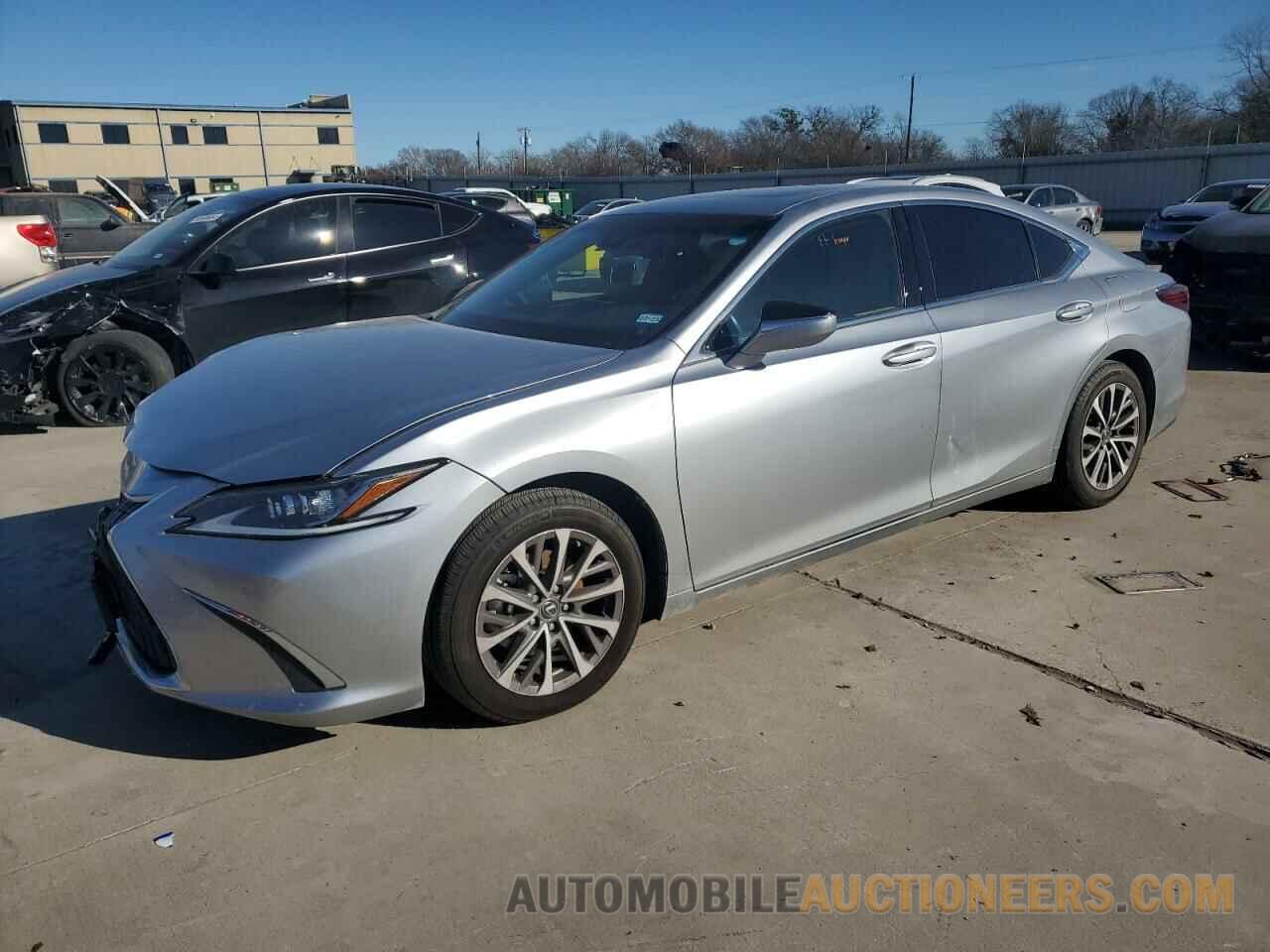 58ADZ1B15NU121131 LEXUS ES350 2022