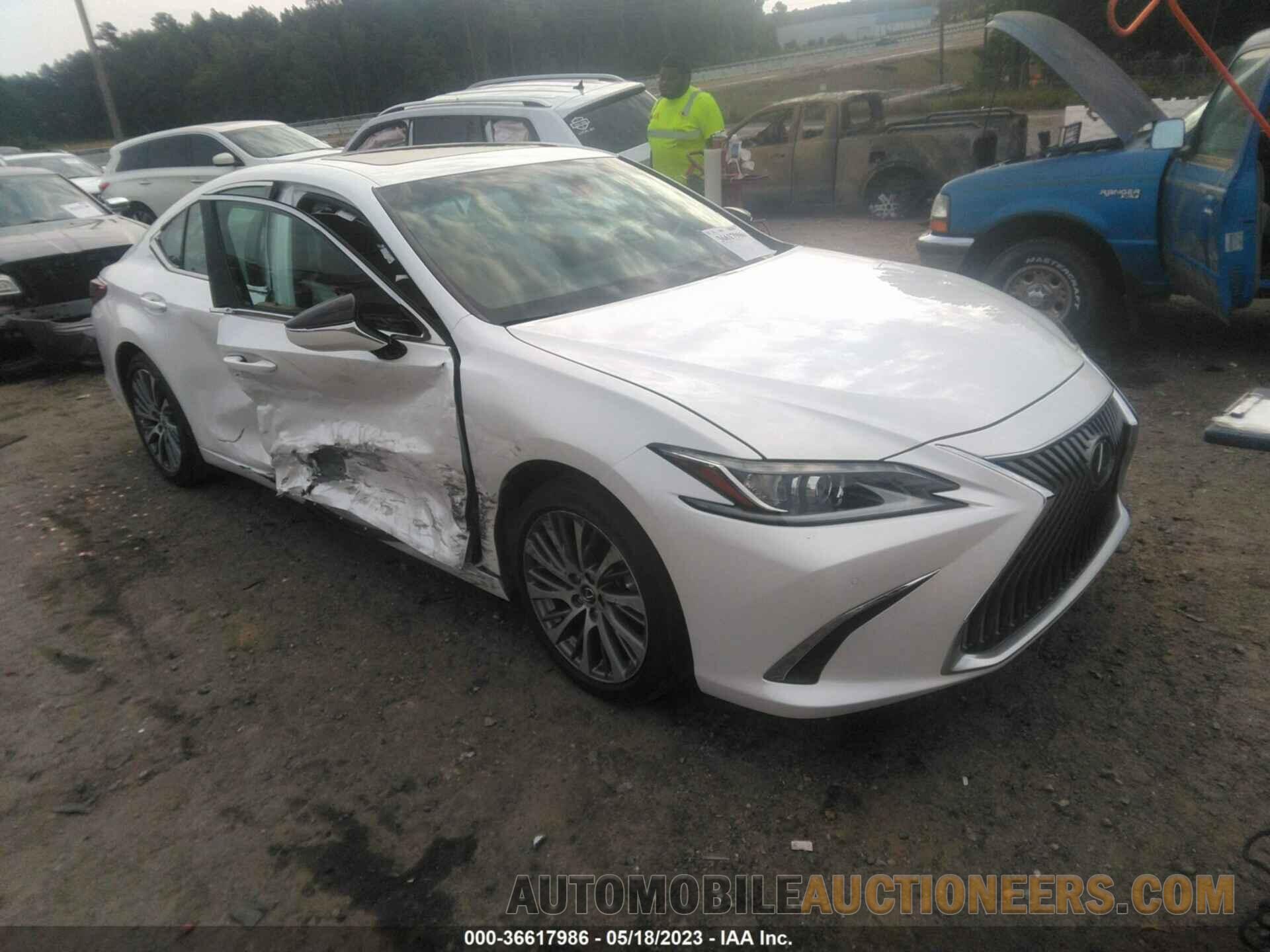 58ADZ1B16LU053810 LEXUS ES 2020