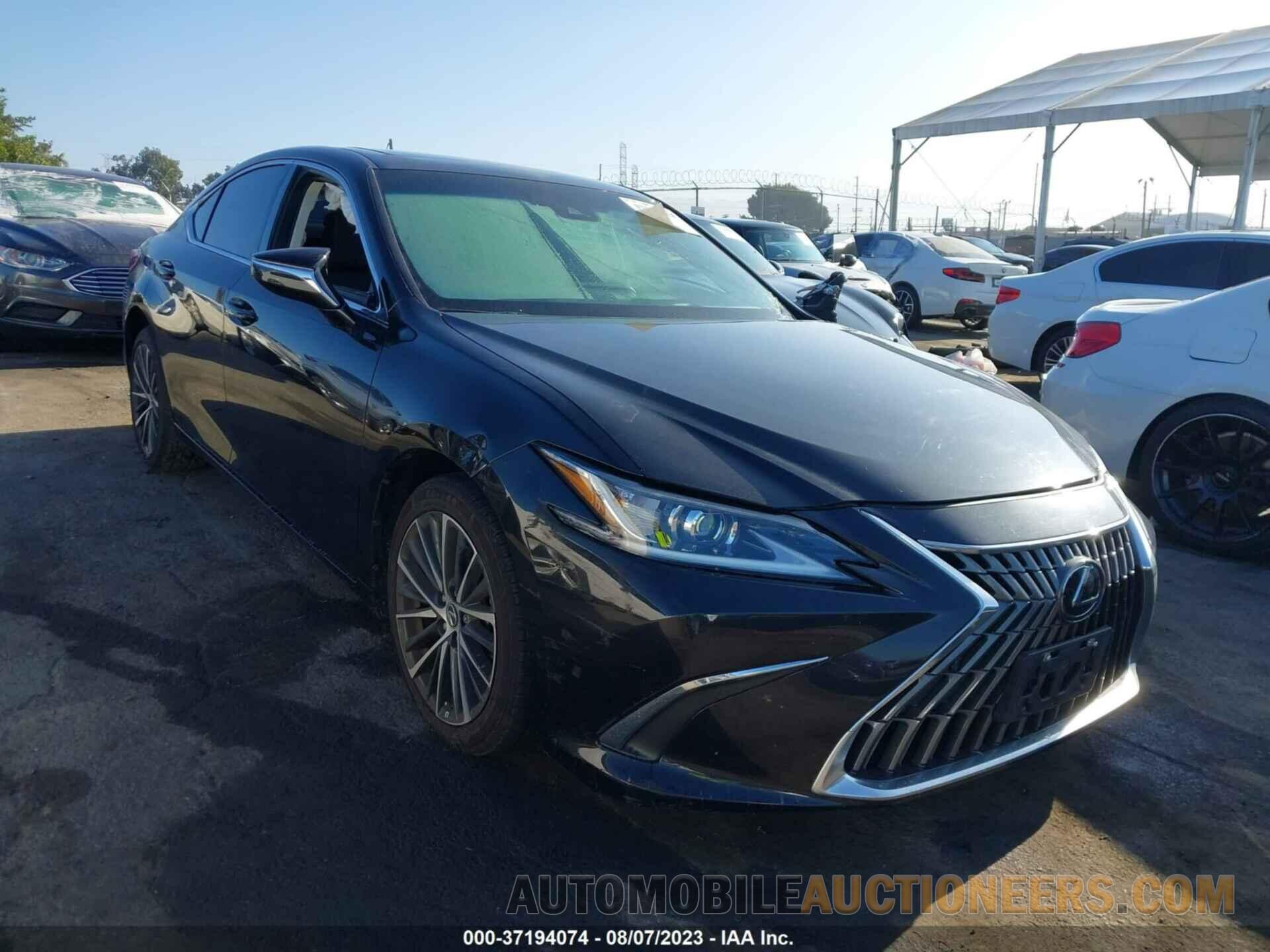 58ADZ1B17NU136777 LEXUS ES 2022