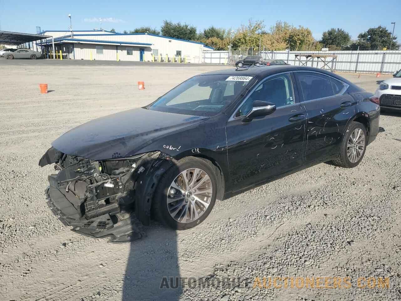 58ADZ1B18LU051508 LEXUS ES350 2020