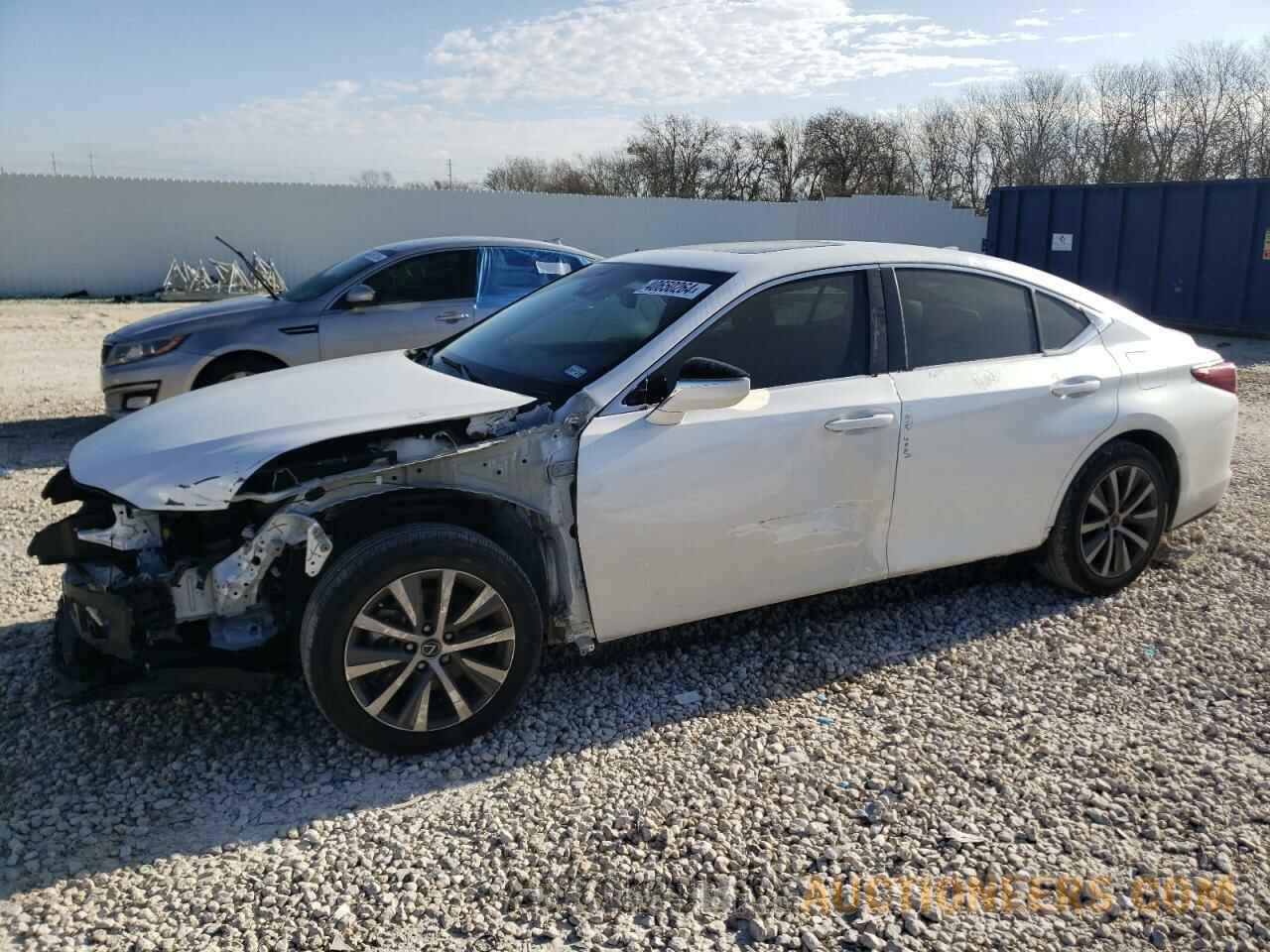 58ADZ1B18LU061813 LEXUS ES350 2020