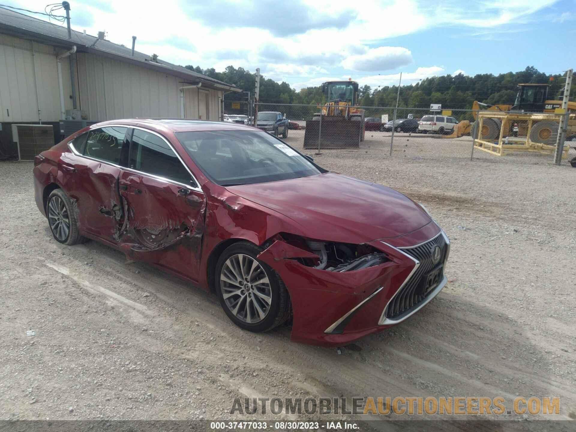 58ADZ1B18LU071080 LEXUS ES 2020