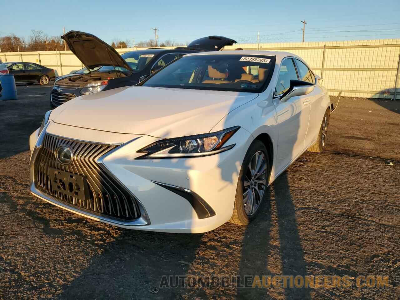 58ADZ1B18LU074643 LEXUS ES350 2020