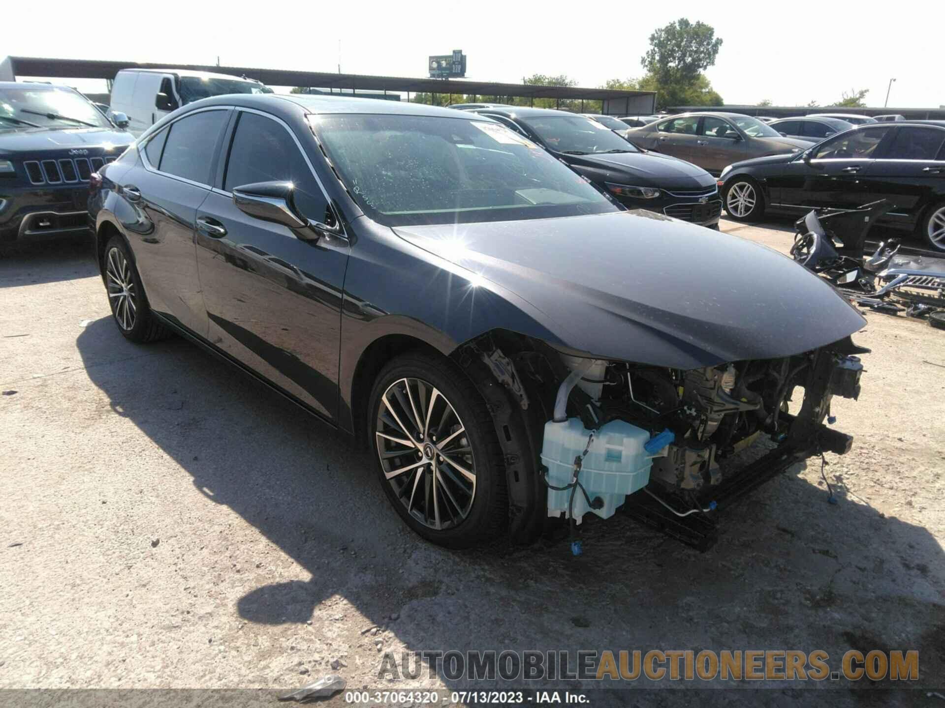 58ADZ1B18NU130468 LEXUS ES 2022