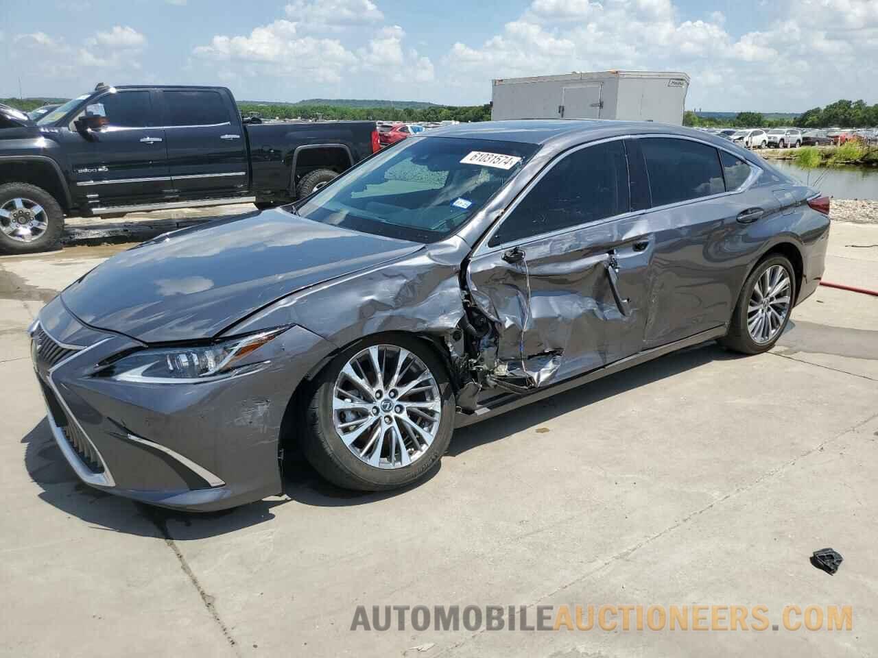 58ADZ1B19LU068883 LEXUS ES350 2020