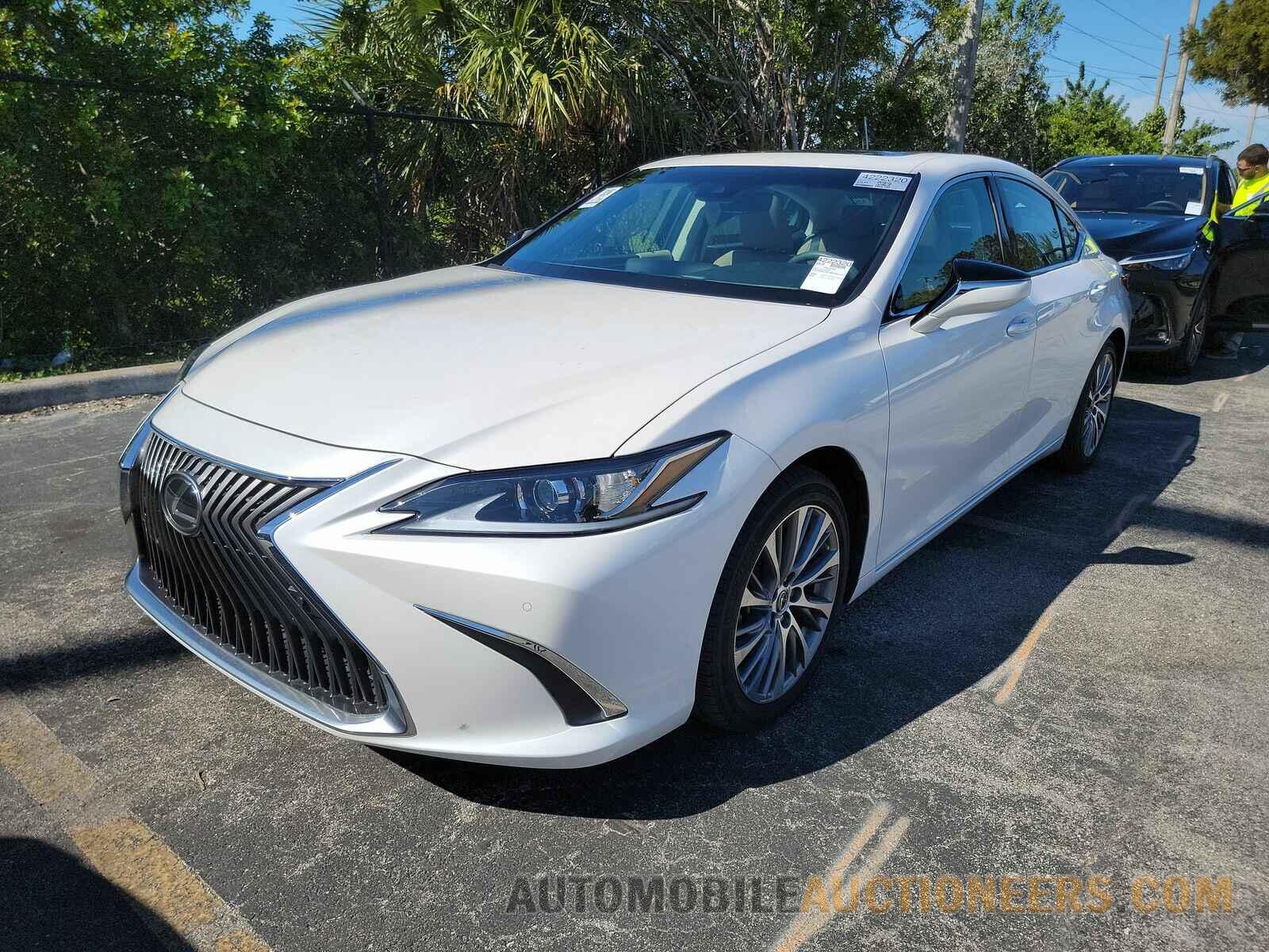 58ADZ1B19MU102113 Lexus ES 2021