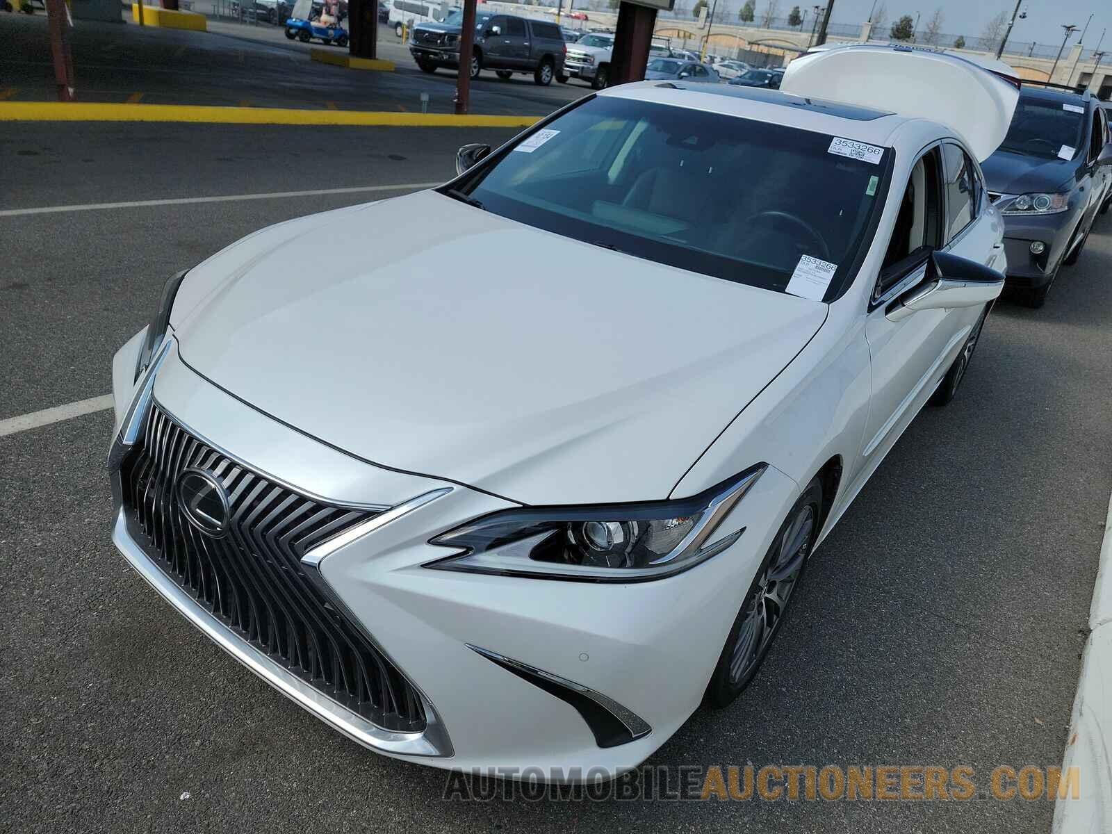 58ADZ1B1XLU062011 Lexus ES 2020