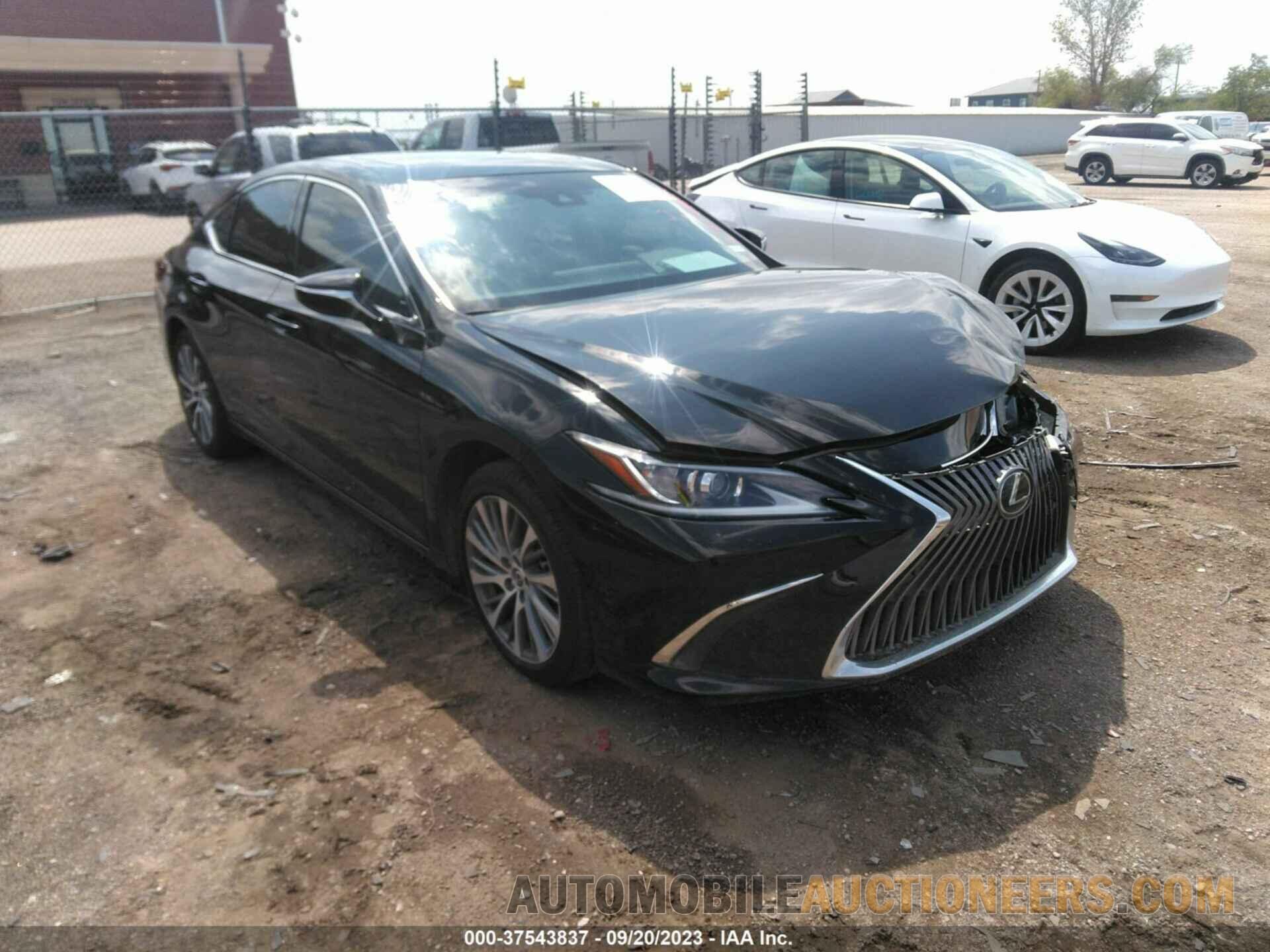 58ADZ1B1XLU065118 LEXUS ES 2020