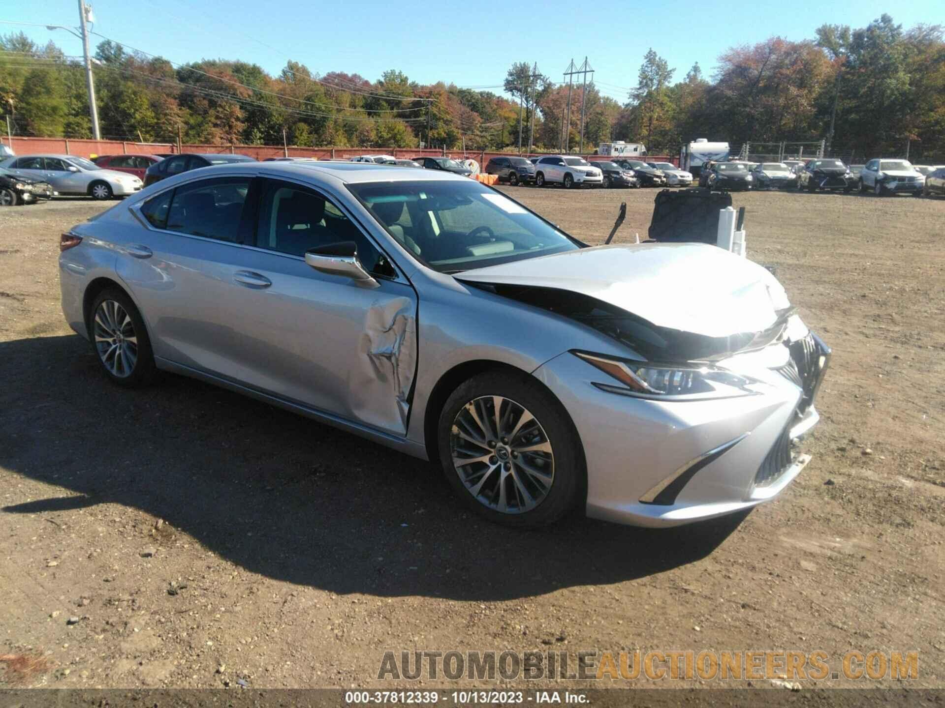 58ADZ1B1XLU072683 LEXUS ES 2020