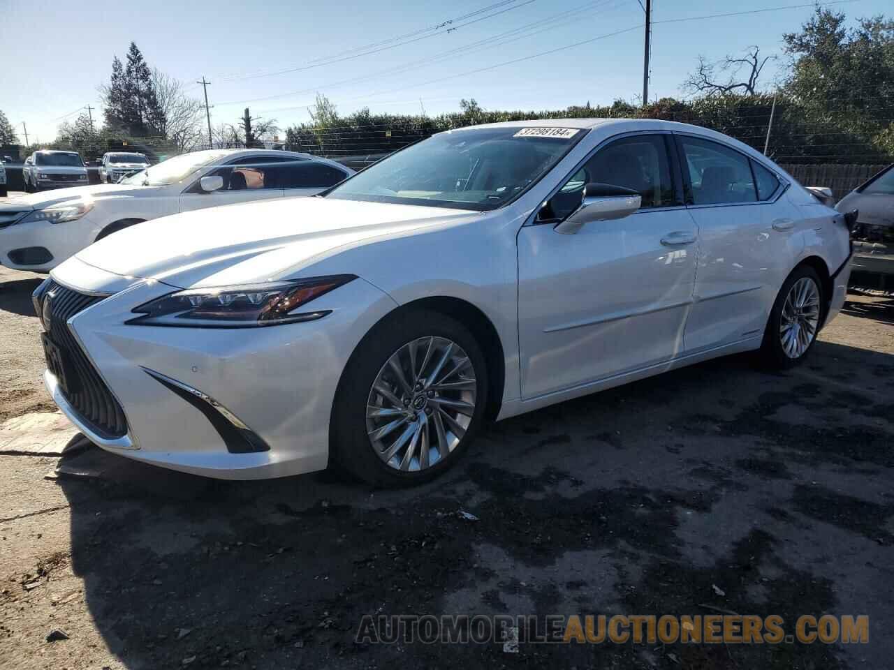 58AE21B11LU012607 LEXUS ES300 2020