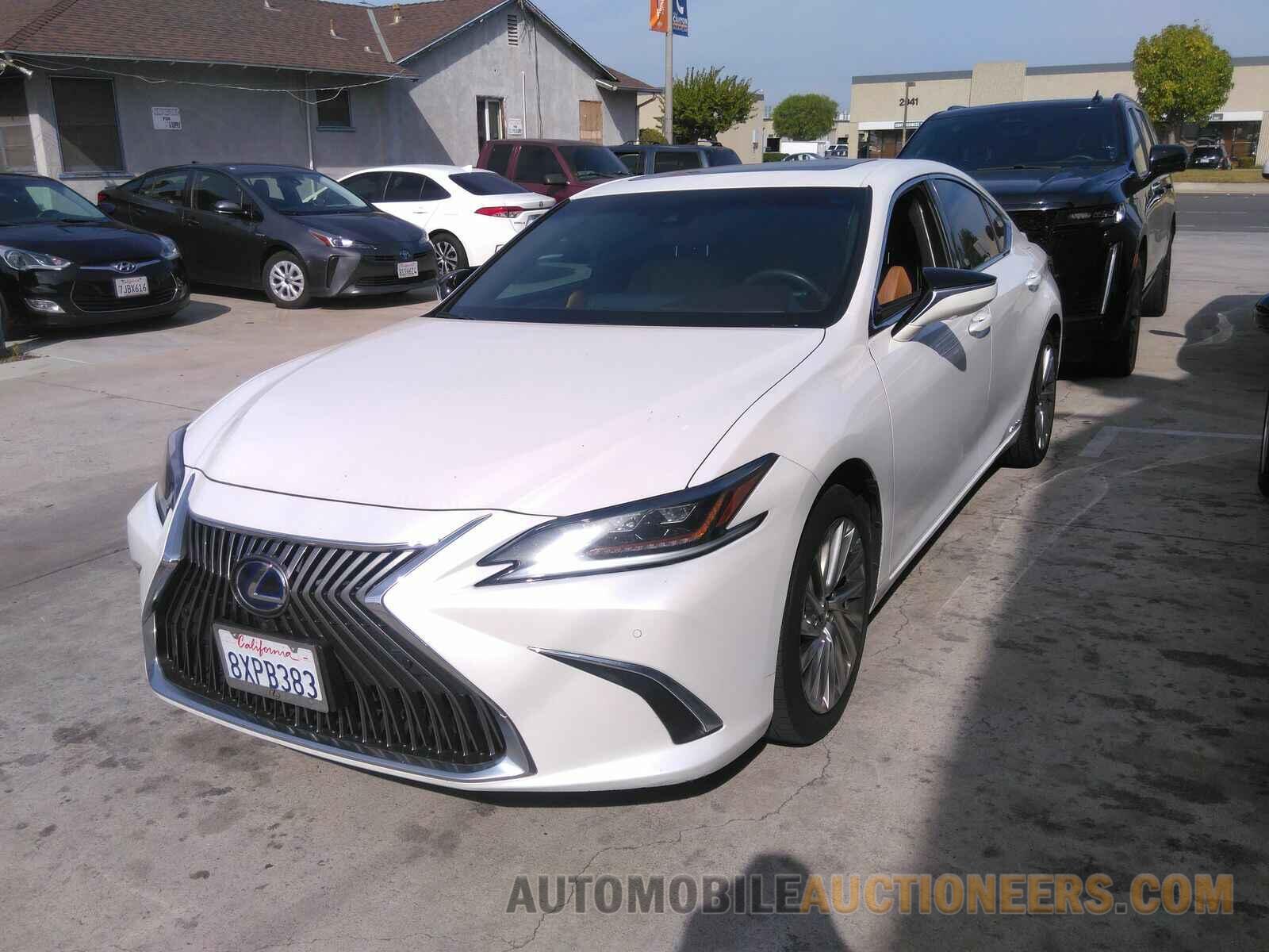 58AEA1C11MU009368 Lexus ES ES 3 2021