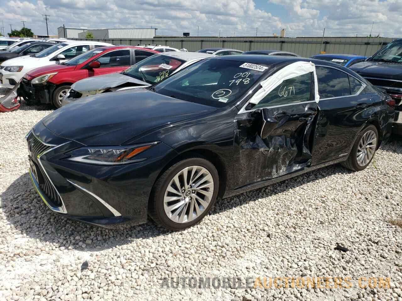 58AEA1C18MU001798 LEXUS ES300 2021