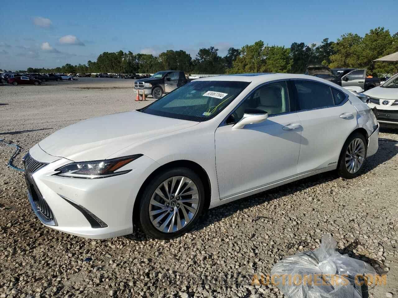 58AF21B16LU011571 LEXUS ES300 2020