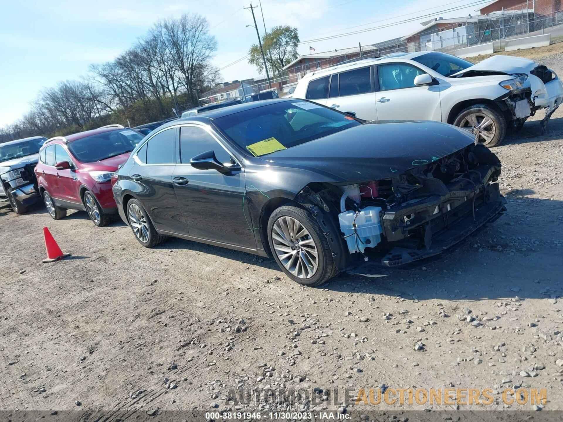 58AF21B18LU008137 LEXUS ES 300H 2020