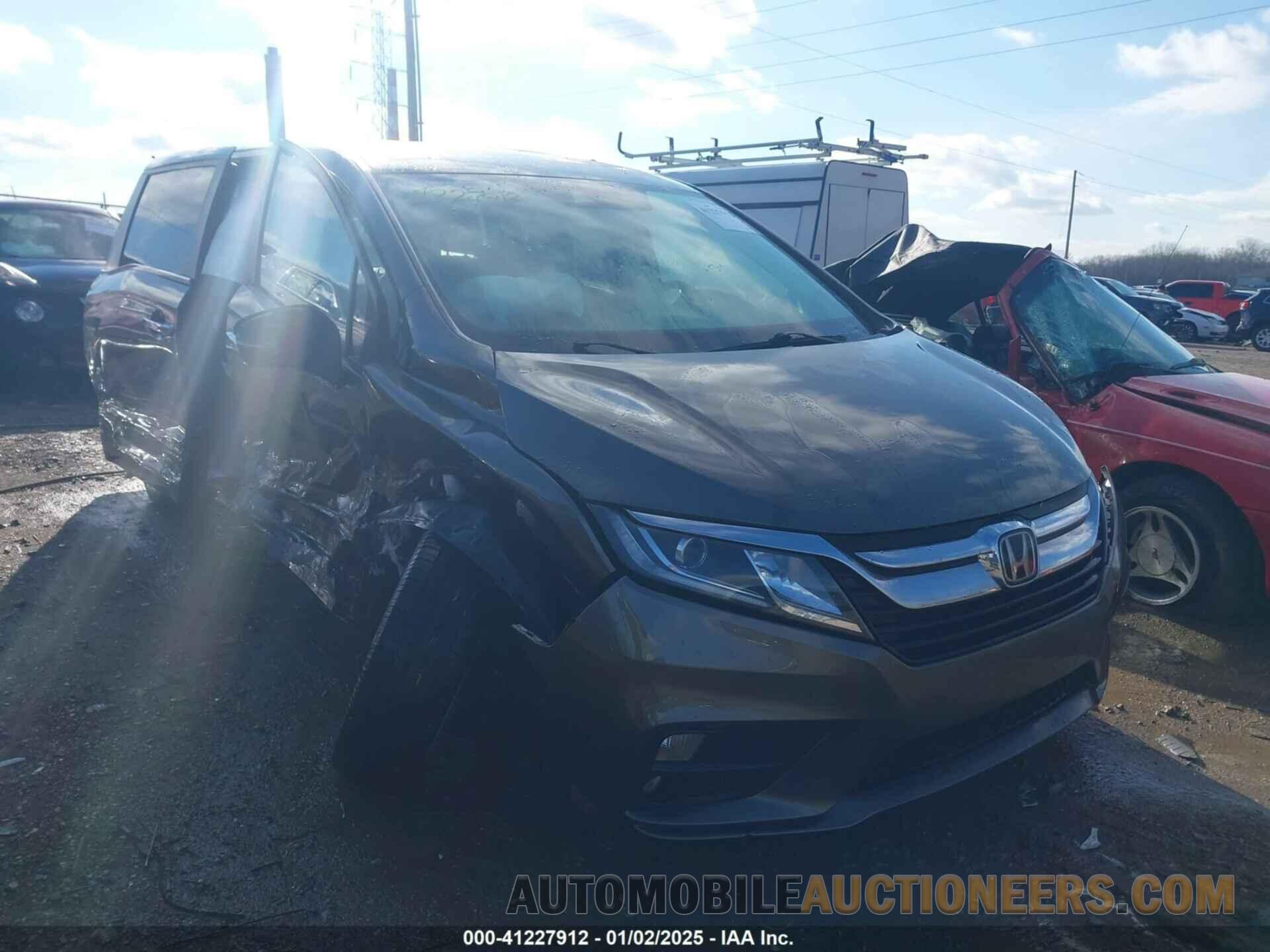 5FNRL6H75JB048258 HONDA ODYSSEY 2018