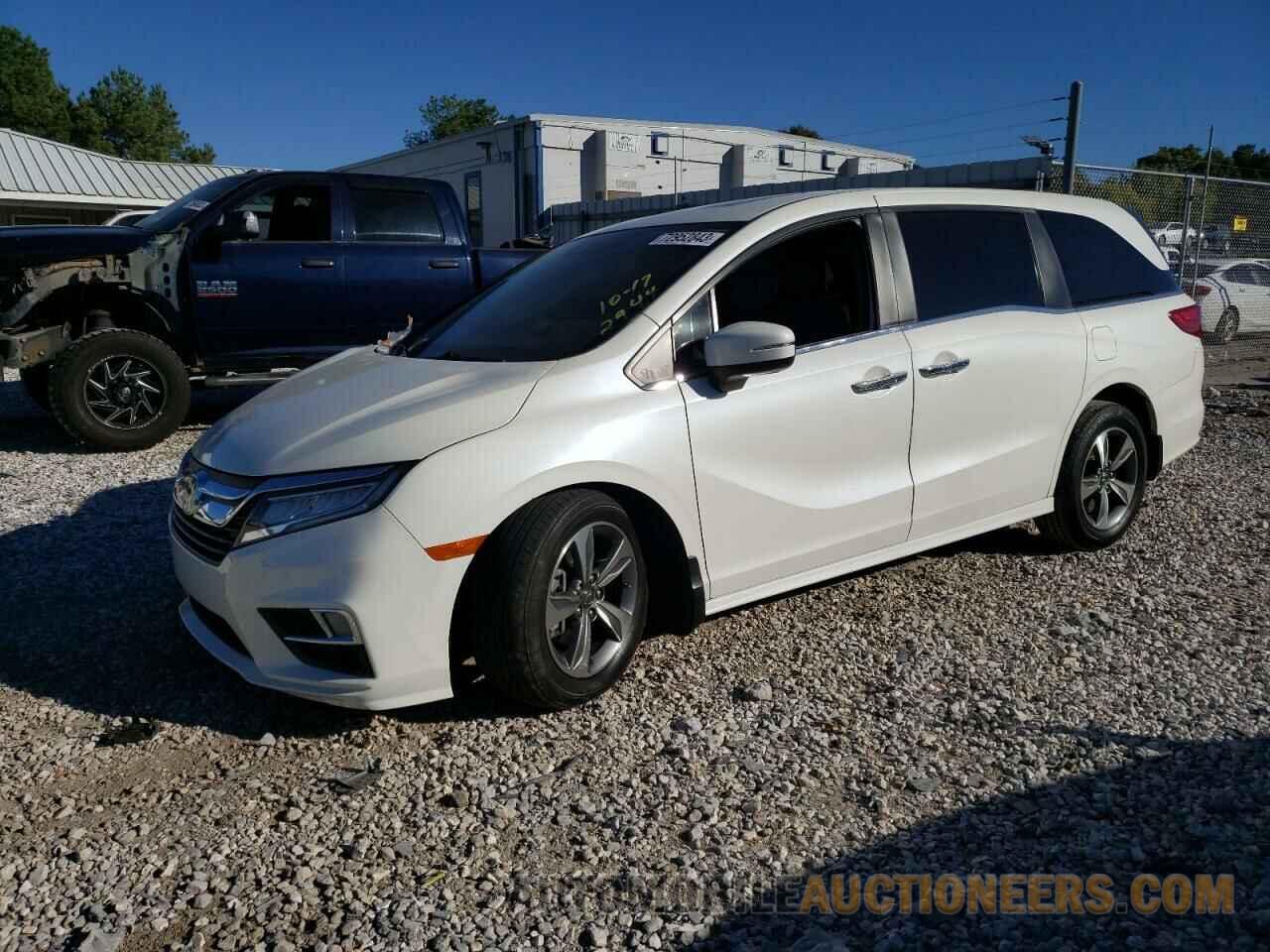 5FNRL6H82JB042944 HONDA ODYSSEY 2018