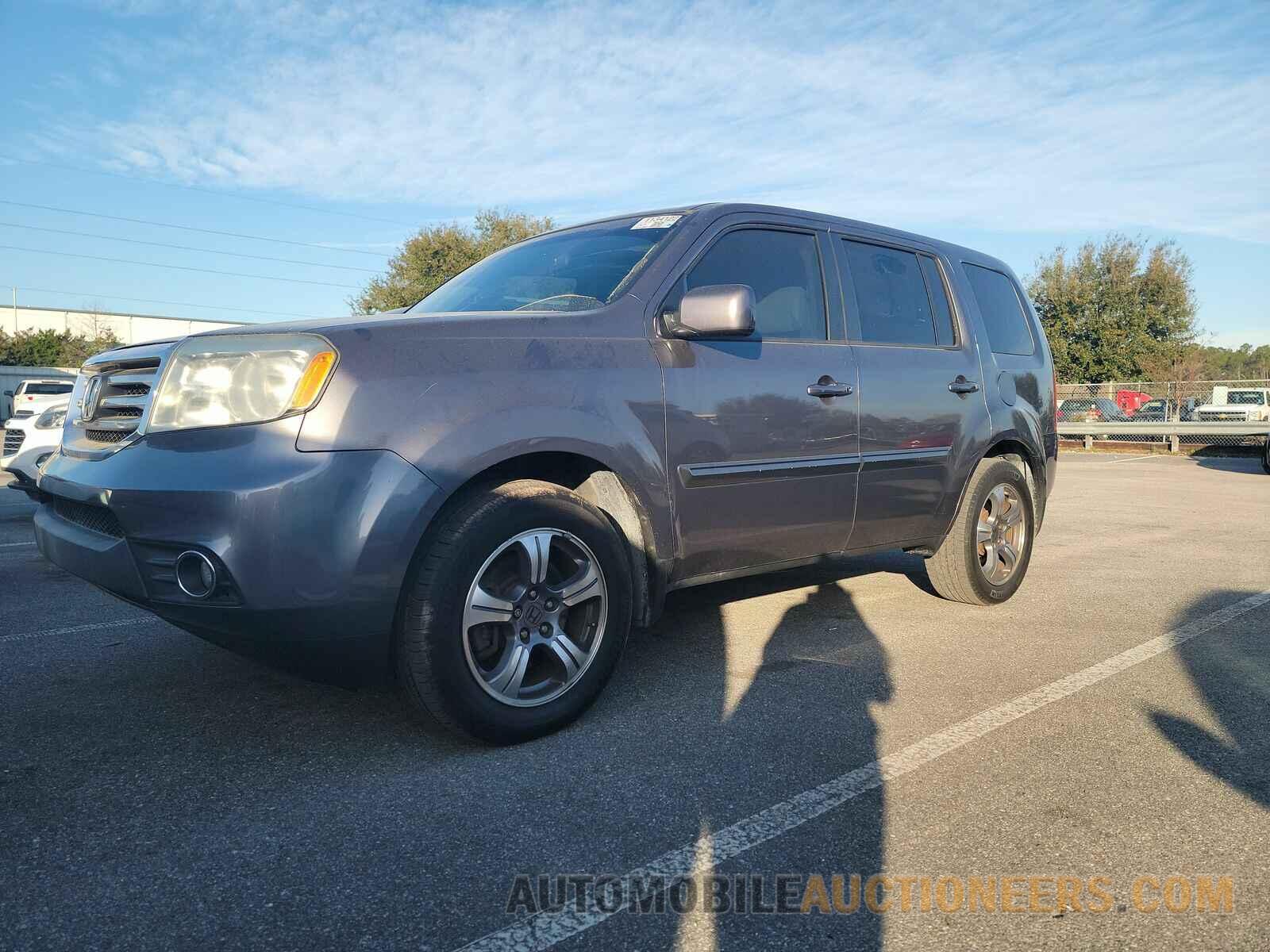 5FNYF3H38FB034733 Honda Pilot 2015